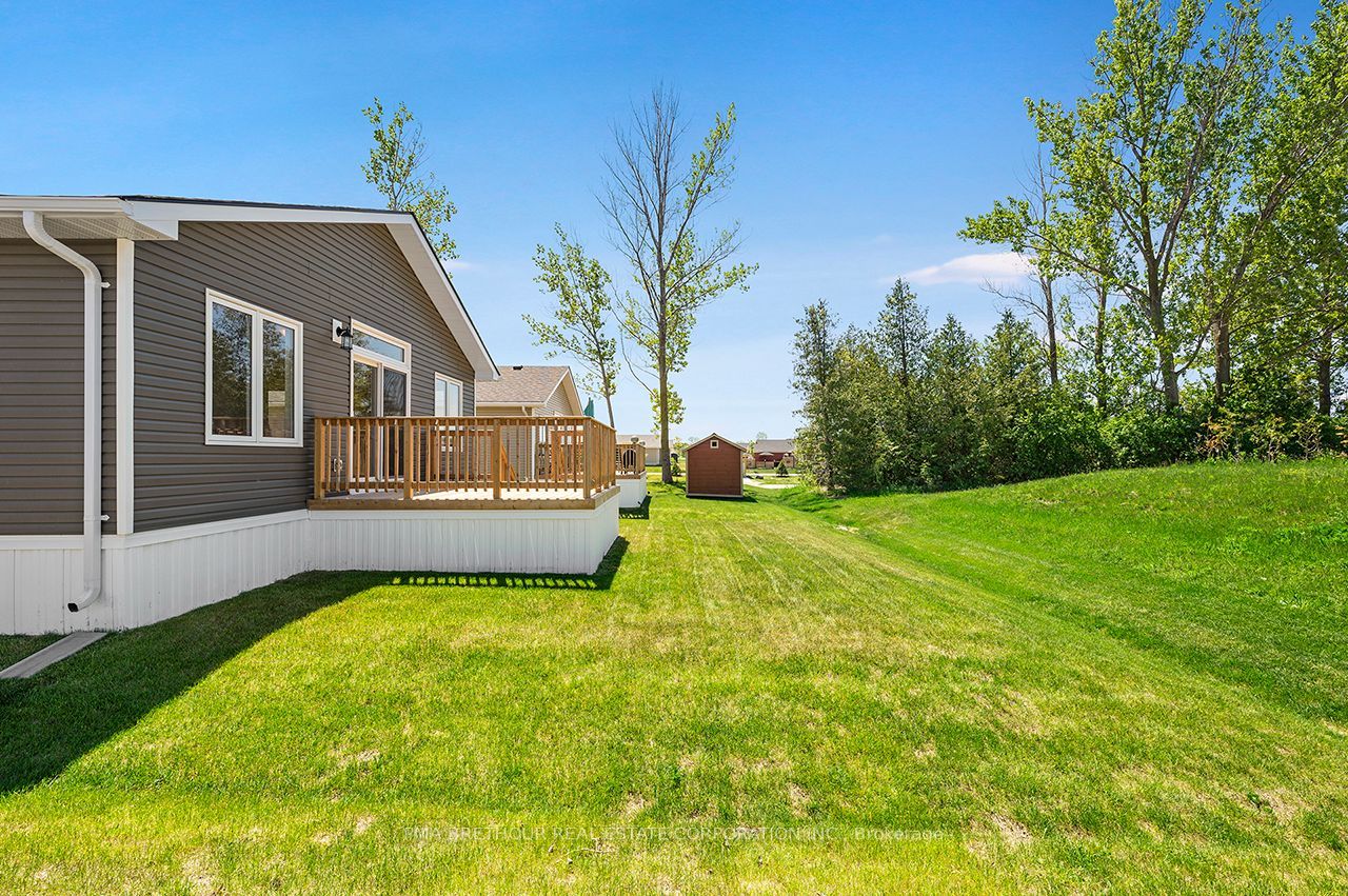 21 Bluffs View Boulevard Property Photo 8