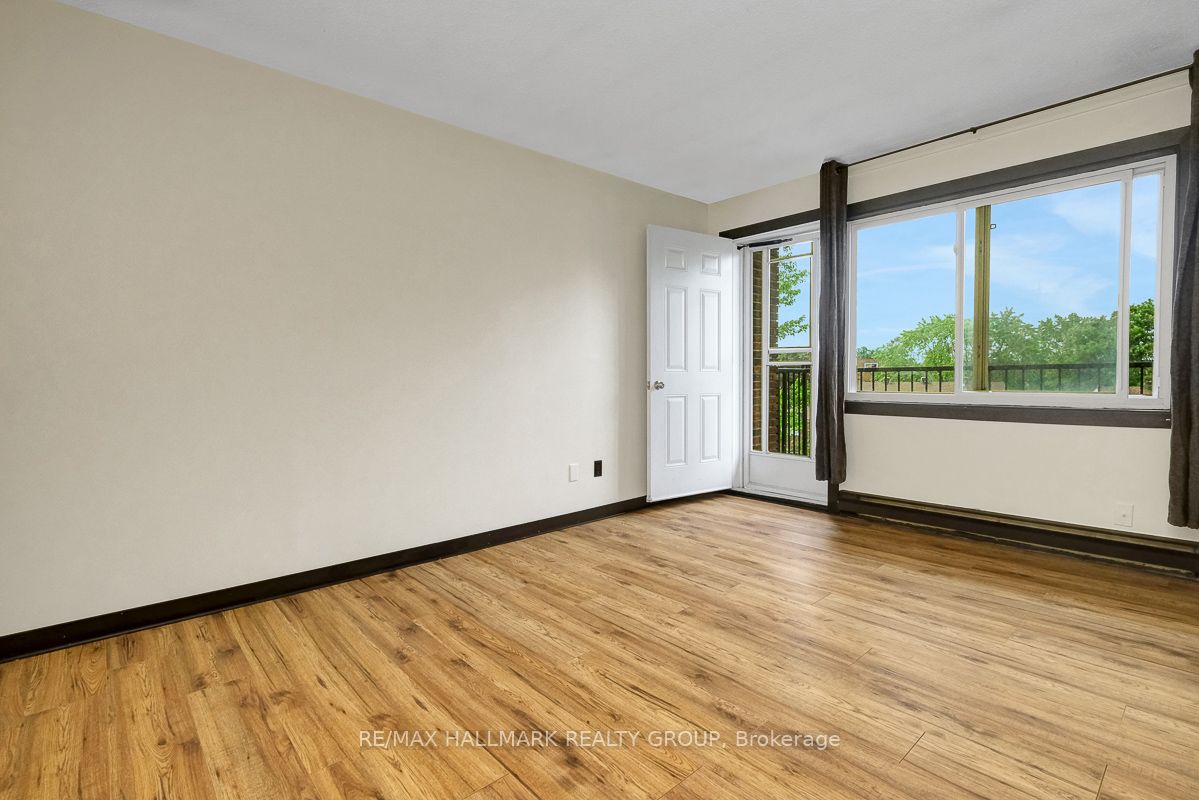2041 Arrowsmith Drive 401c Property Photo 5