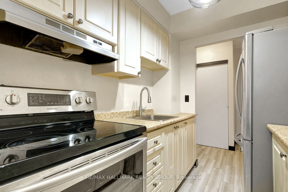 2041 Arrowsmith Drive 401c Property Photo 13
