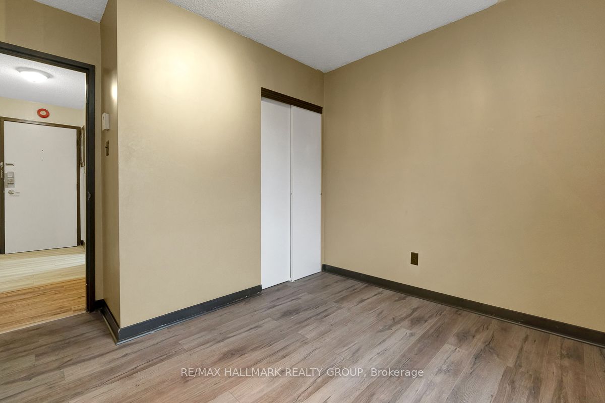 2041 Arrowsmith Drive 401c Property Photo 20