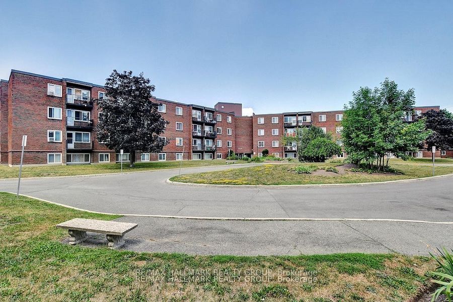 2041 Arrowsmith Drive 401c Property Photo 25