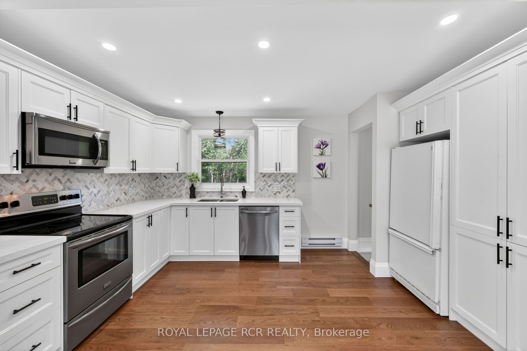 308451 Hockley Road Property Photo 8