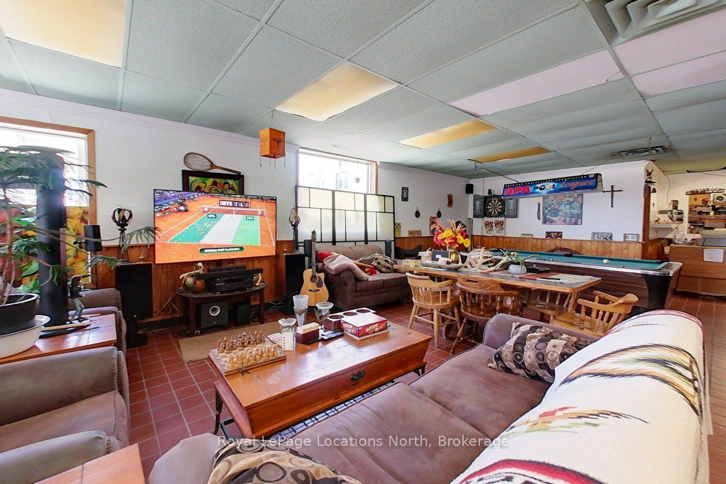 31 Sykes Street S Property Photo 6