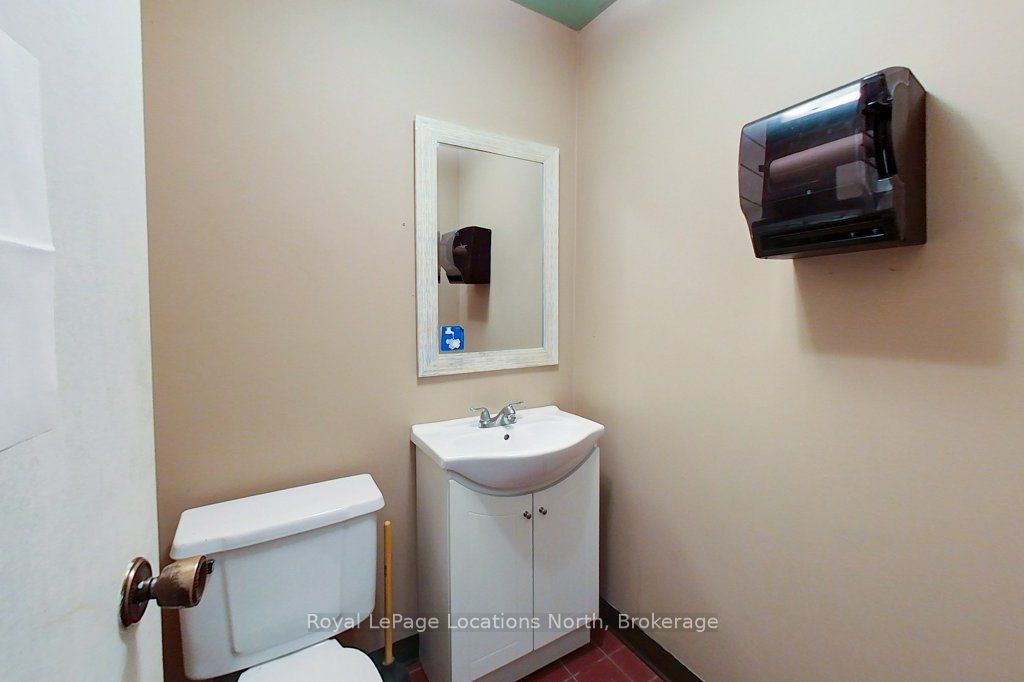 31 Sykes Street S Property Photo 10