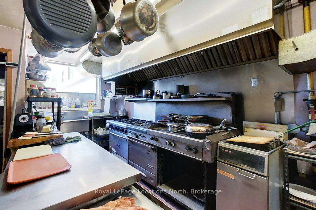 31 Sykes Street S Property Photo 13