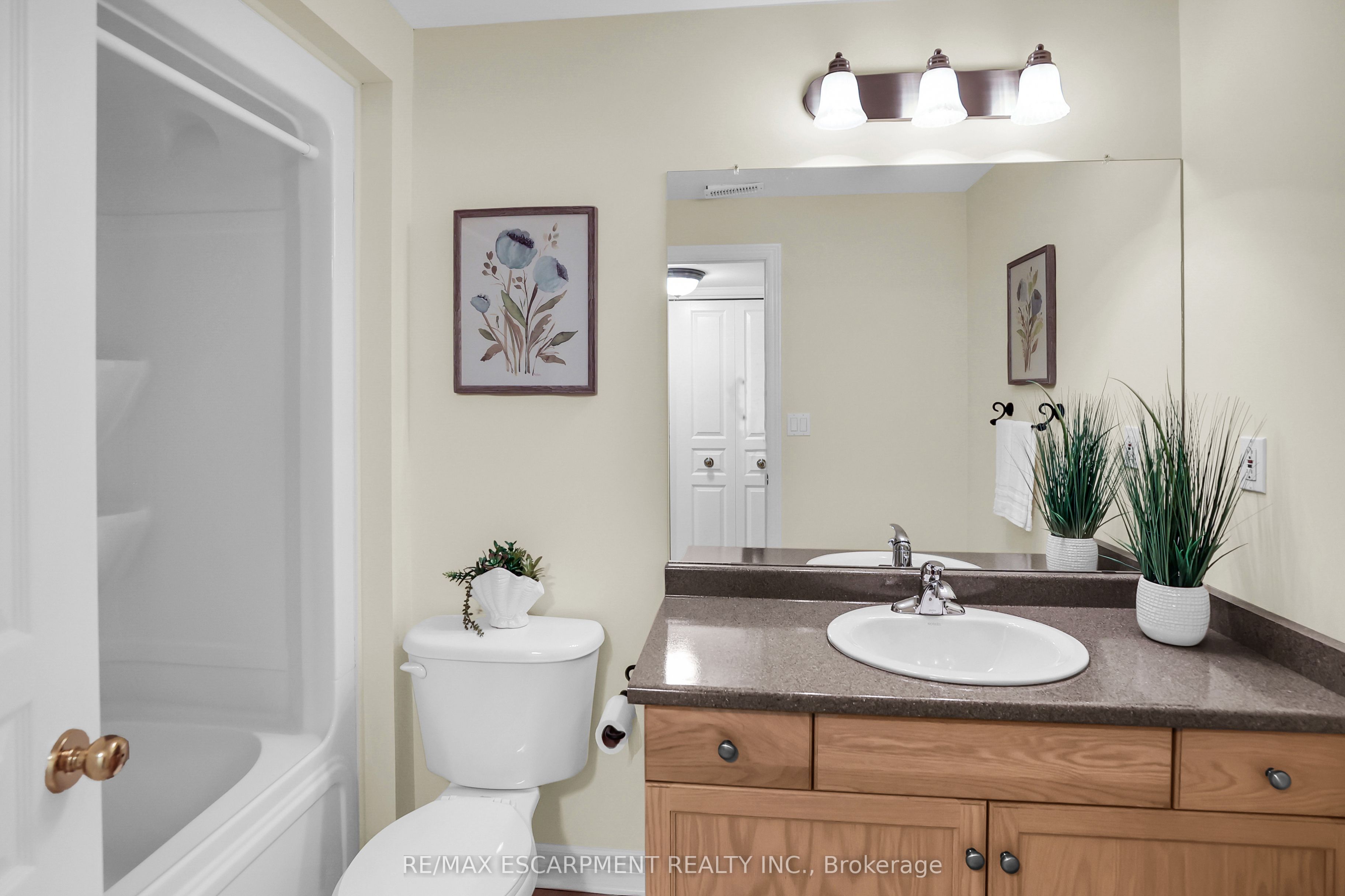 8 Muscat Drive 4 Property Photo 23