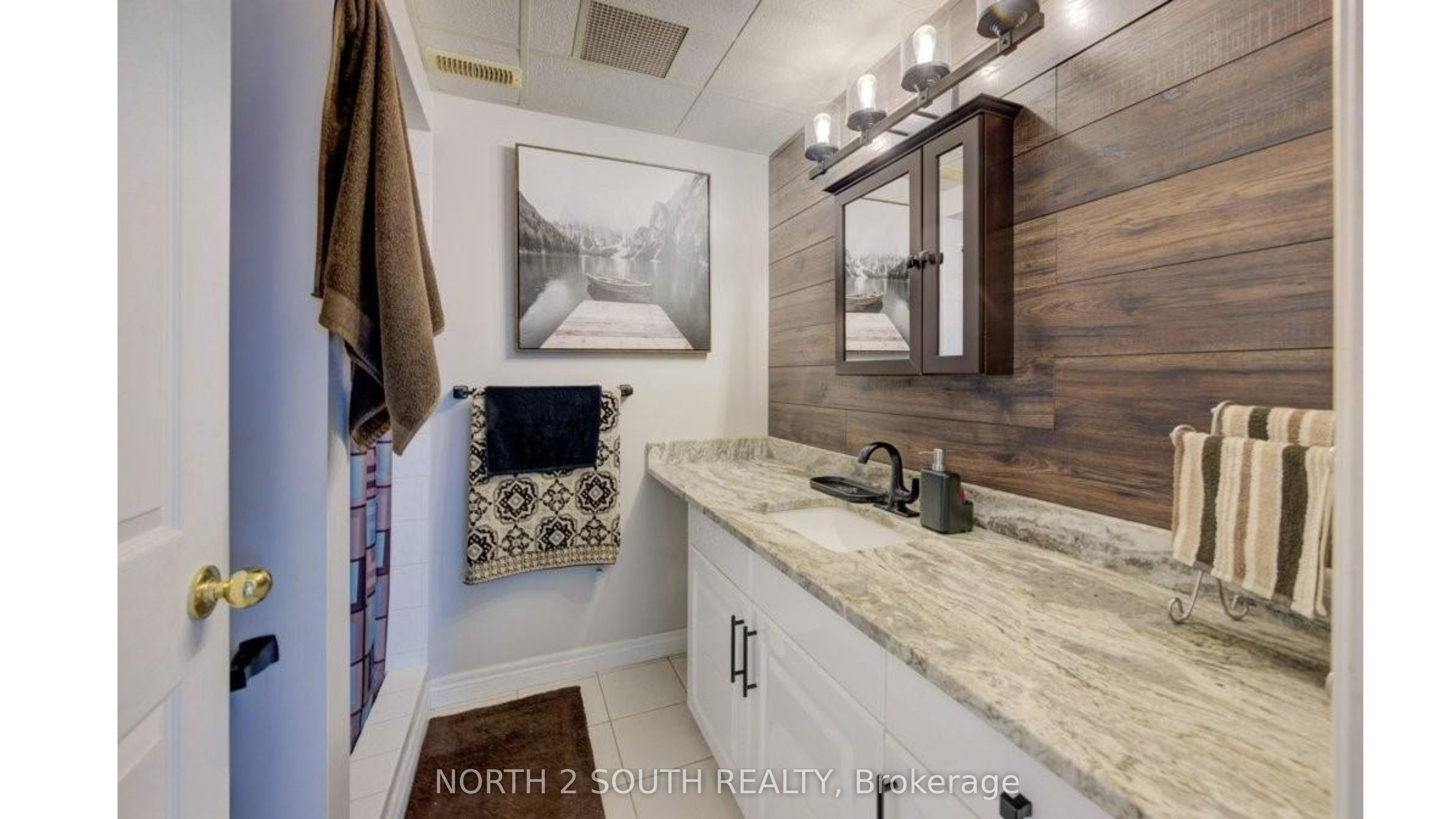 6737 Highway 20 Property Photo 32