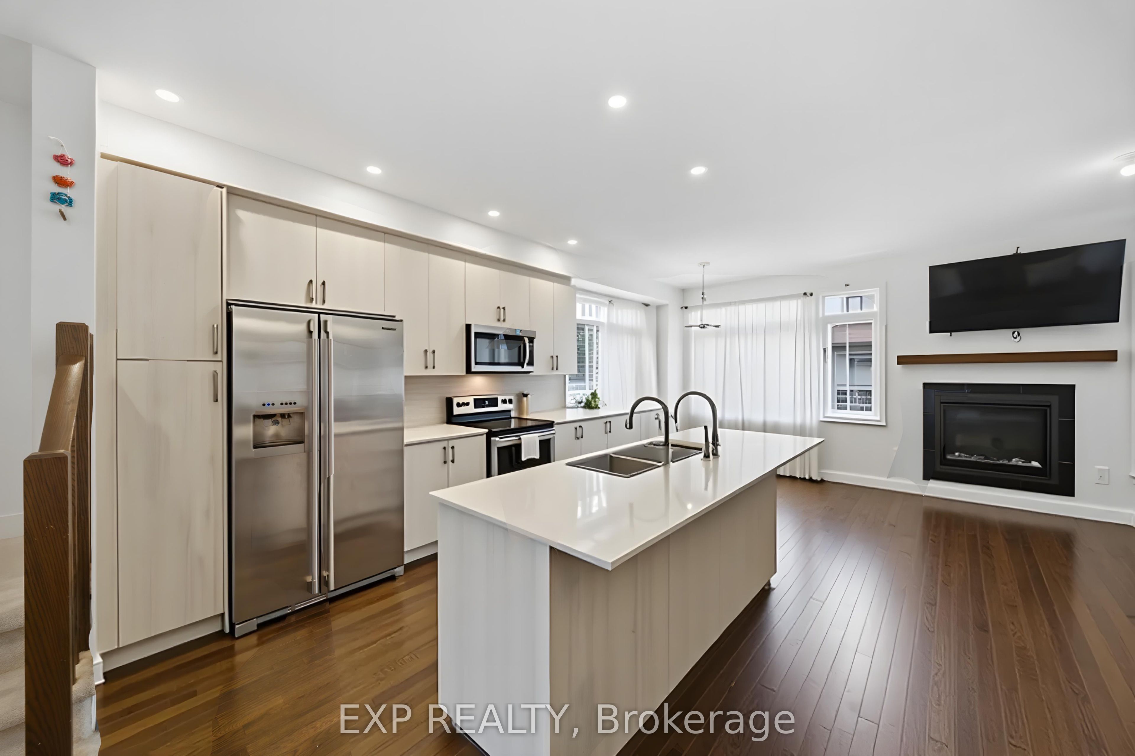 51 Robusta Lane Property Photo 4