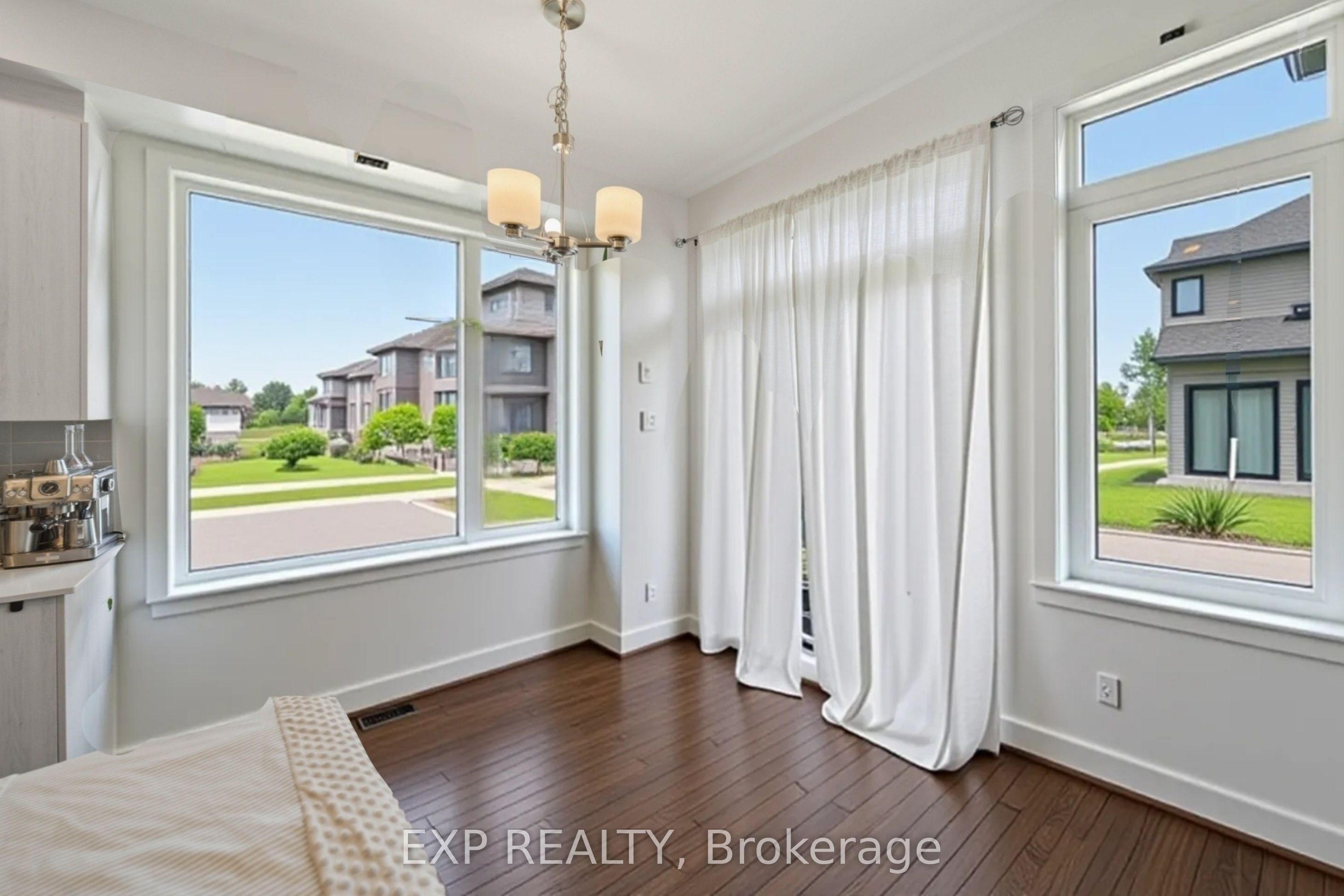 51 Robusta Lane Property Photo 6