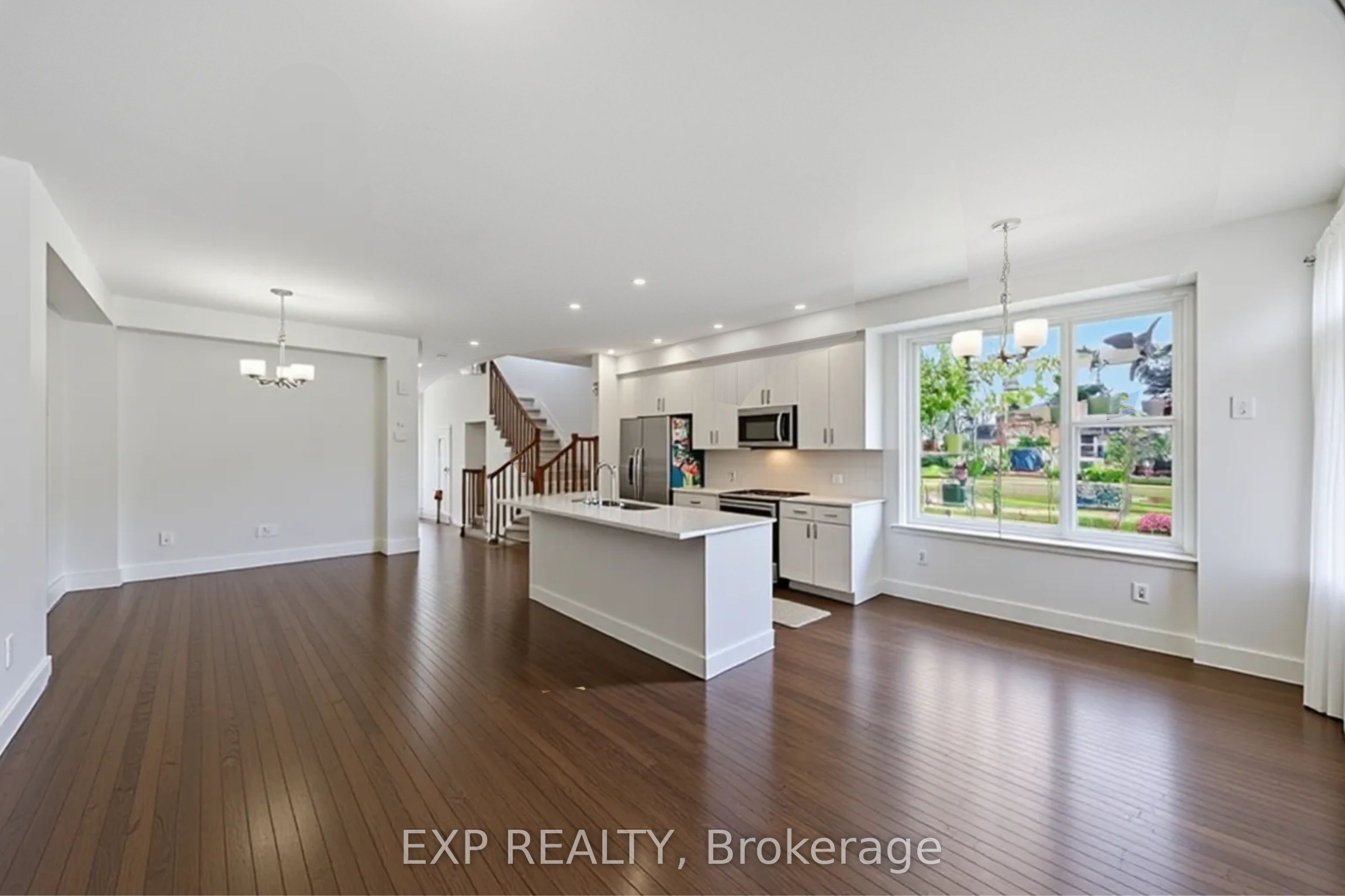 51 Robusta Lane Property Photo 8
