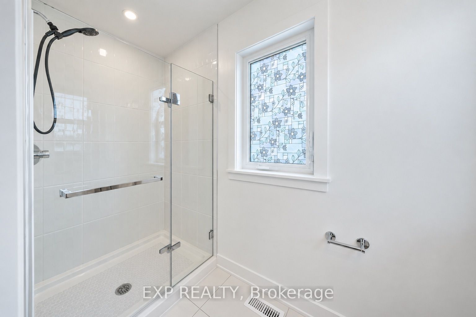 51 Robusta Lane Property Photo 14