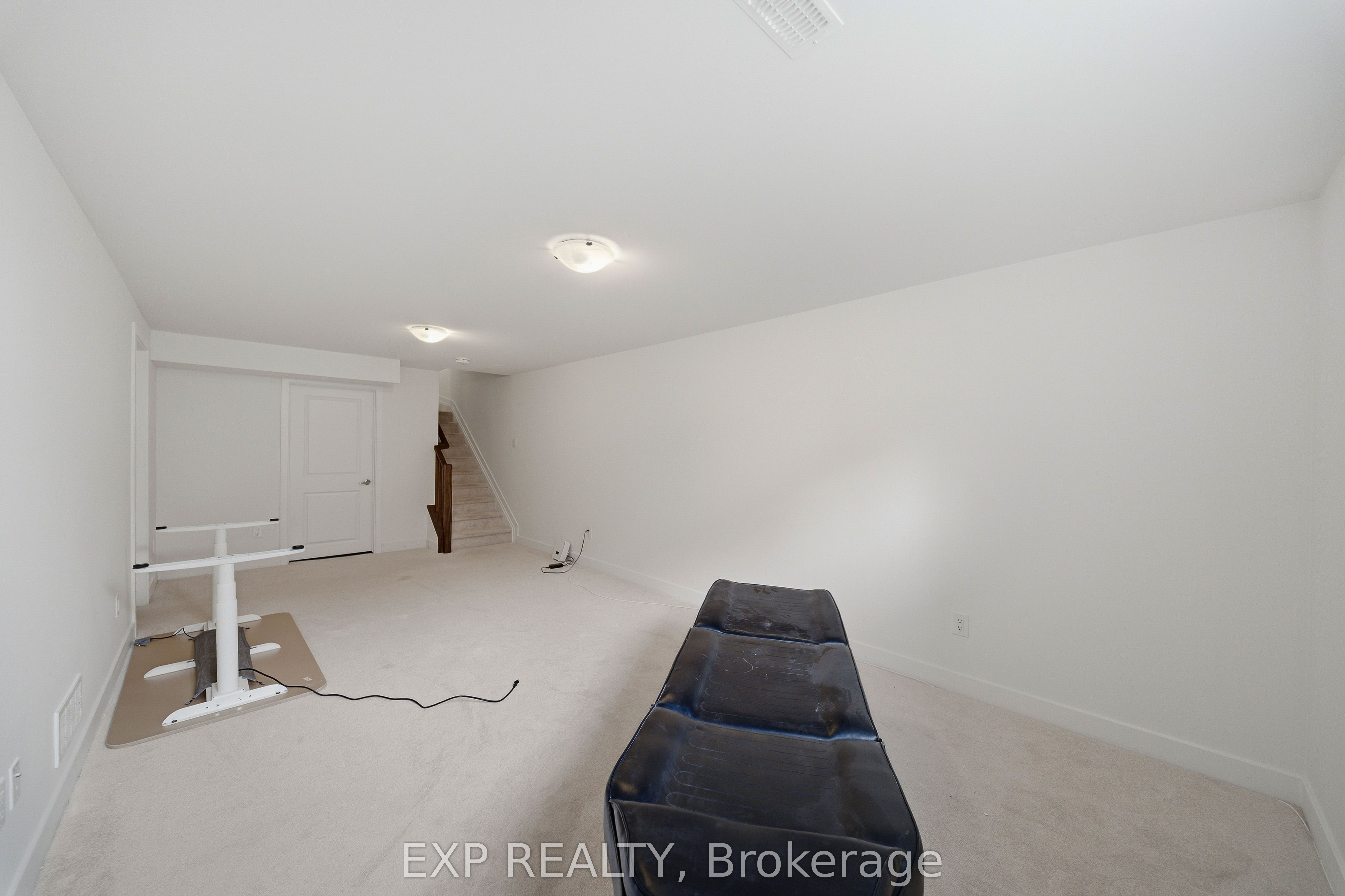 51 Robusta Lane Property Photo 25