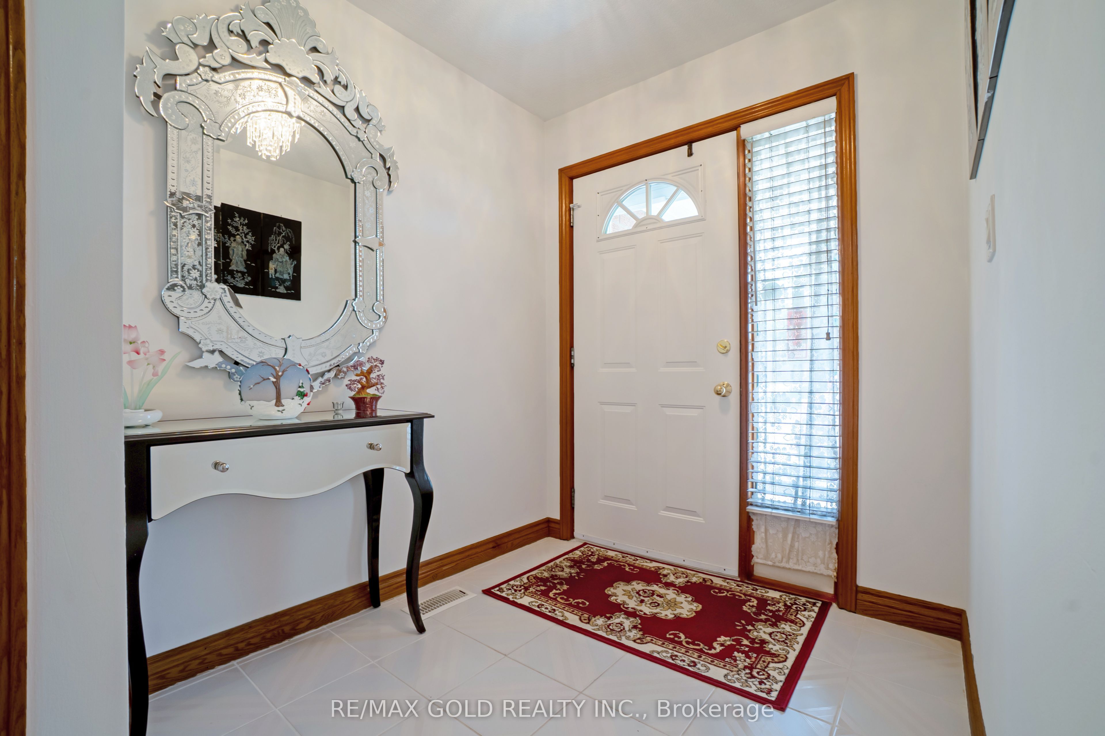 935 Willow Drive Property Photo 4