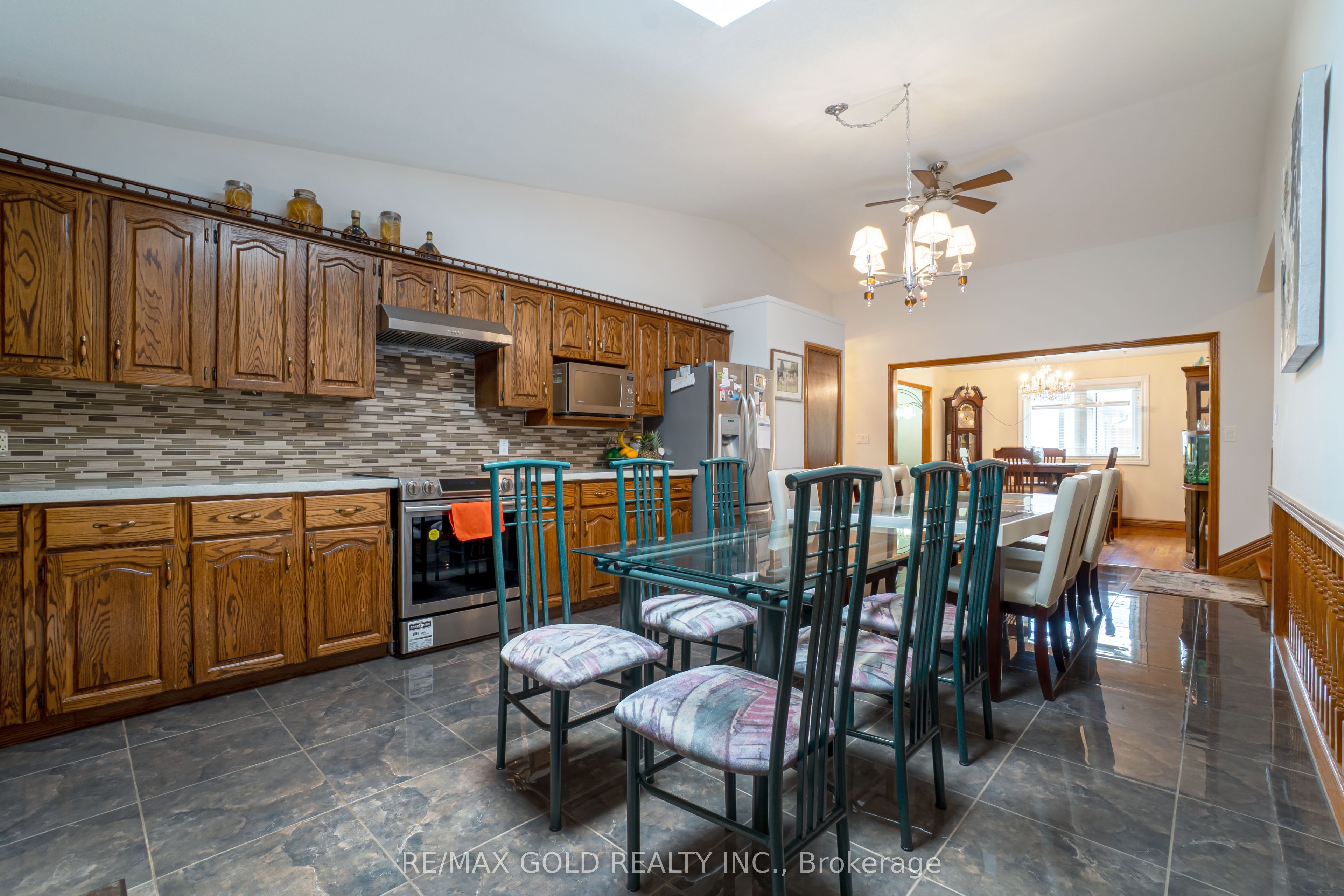 935 Willow Drive Property Photo 10
