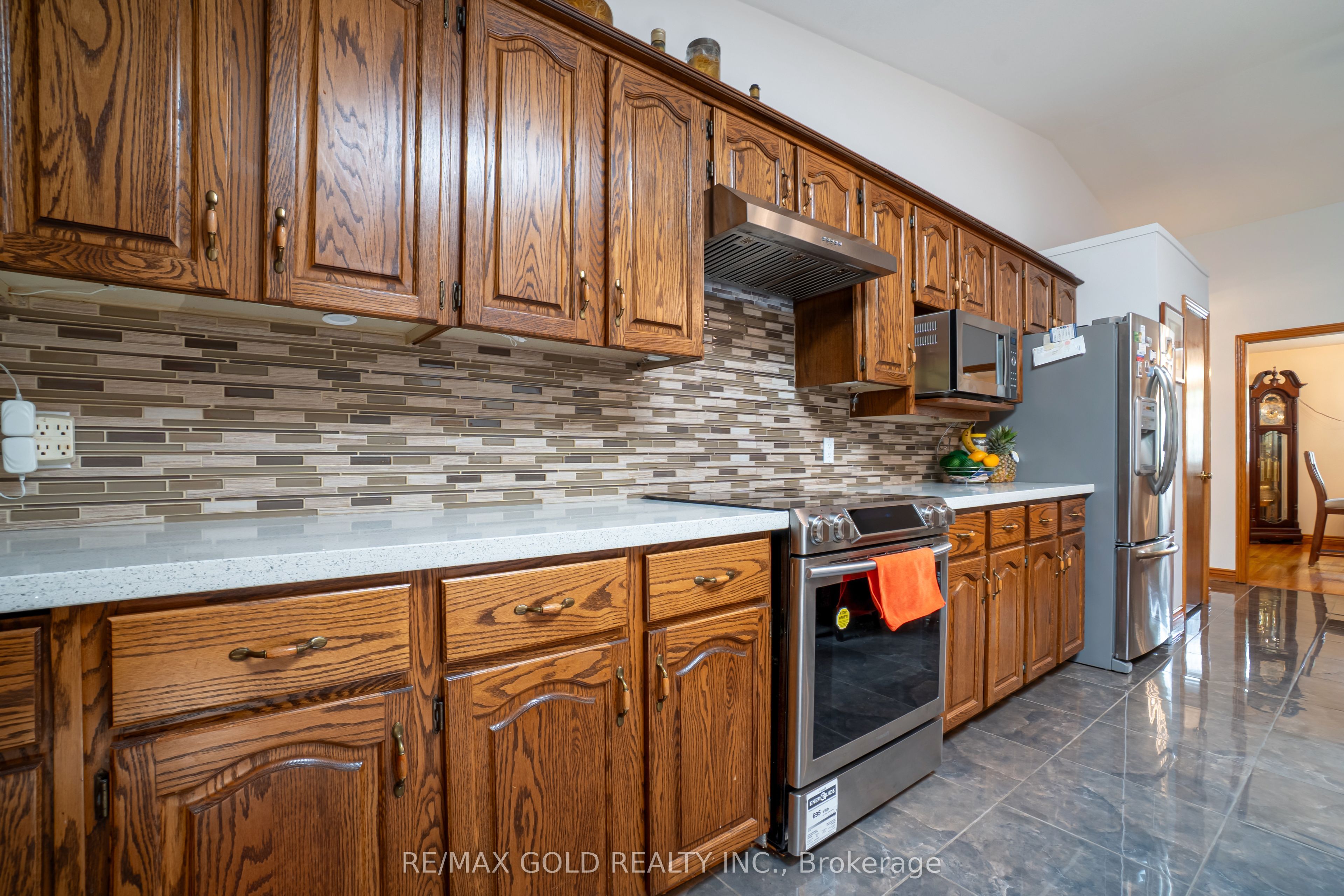 935 Willow Drive Property Photo 12