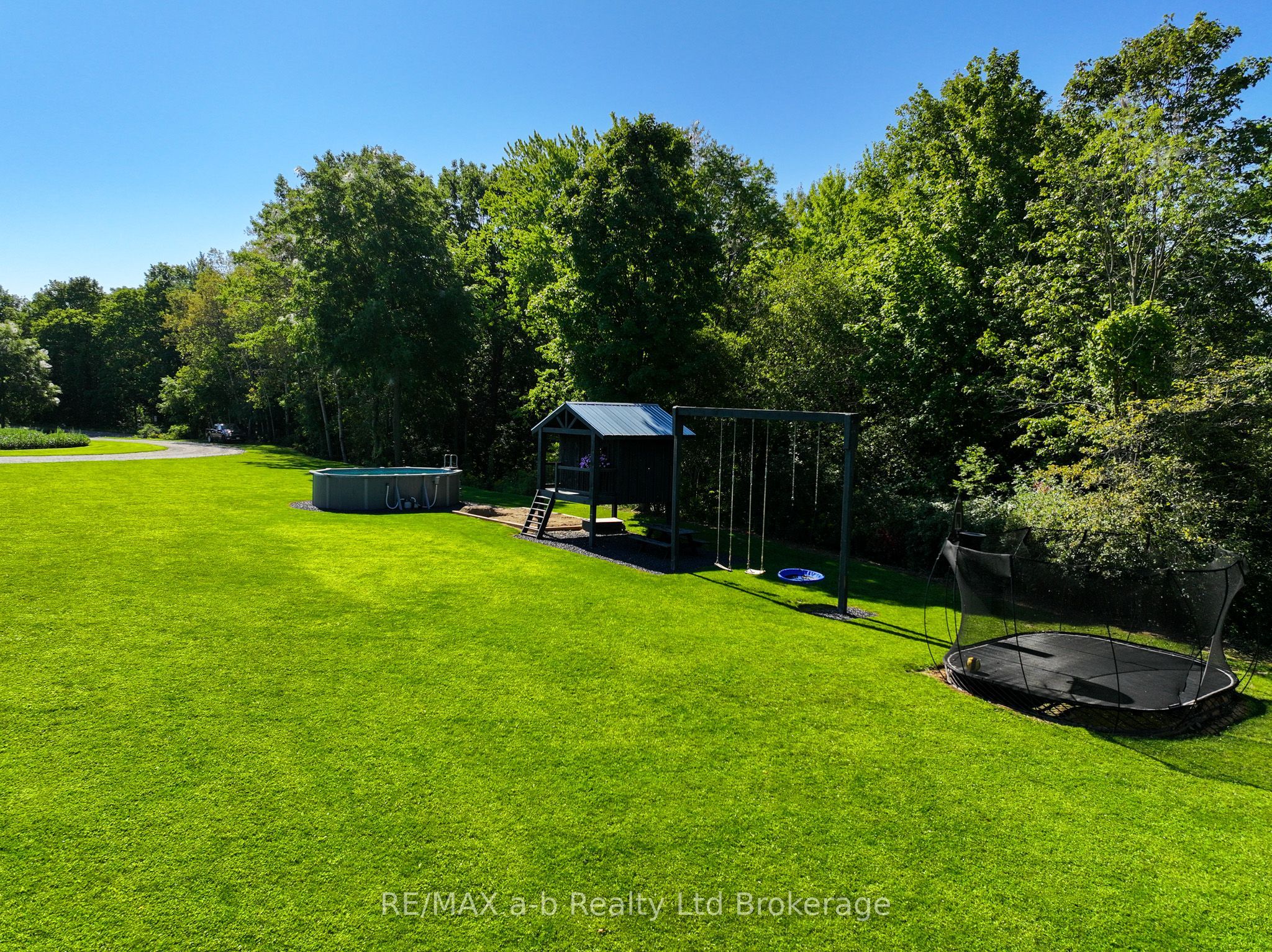631 Windham 2 Road Property Photo 8