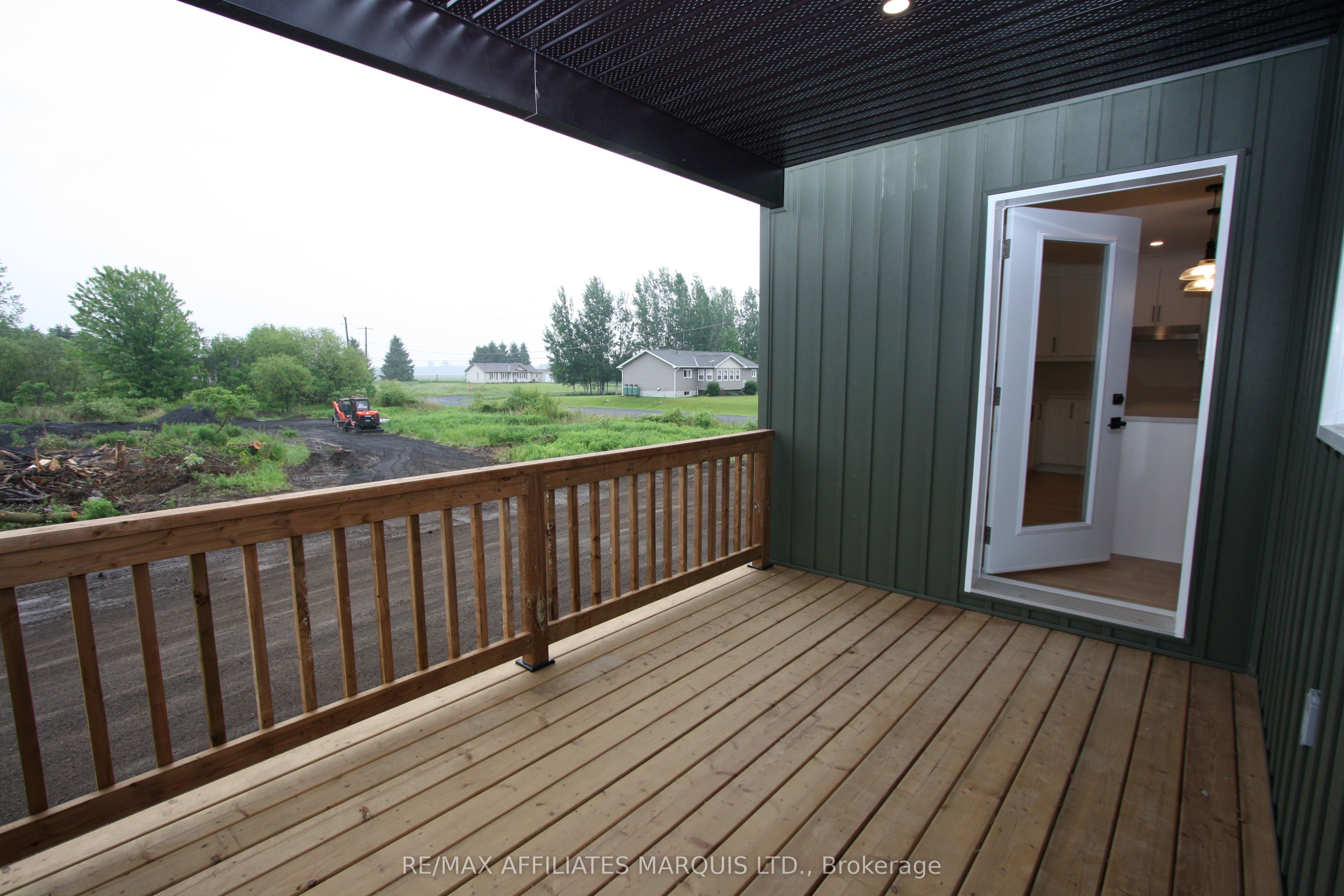21477 Macgregor Drive Property Photo 11
