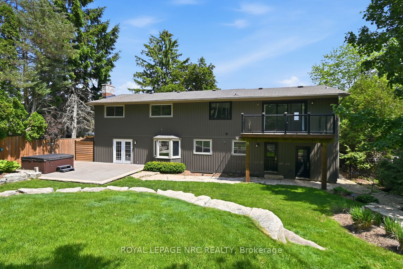 94 Dorchester Drive Property Photo 40