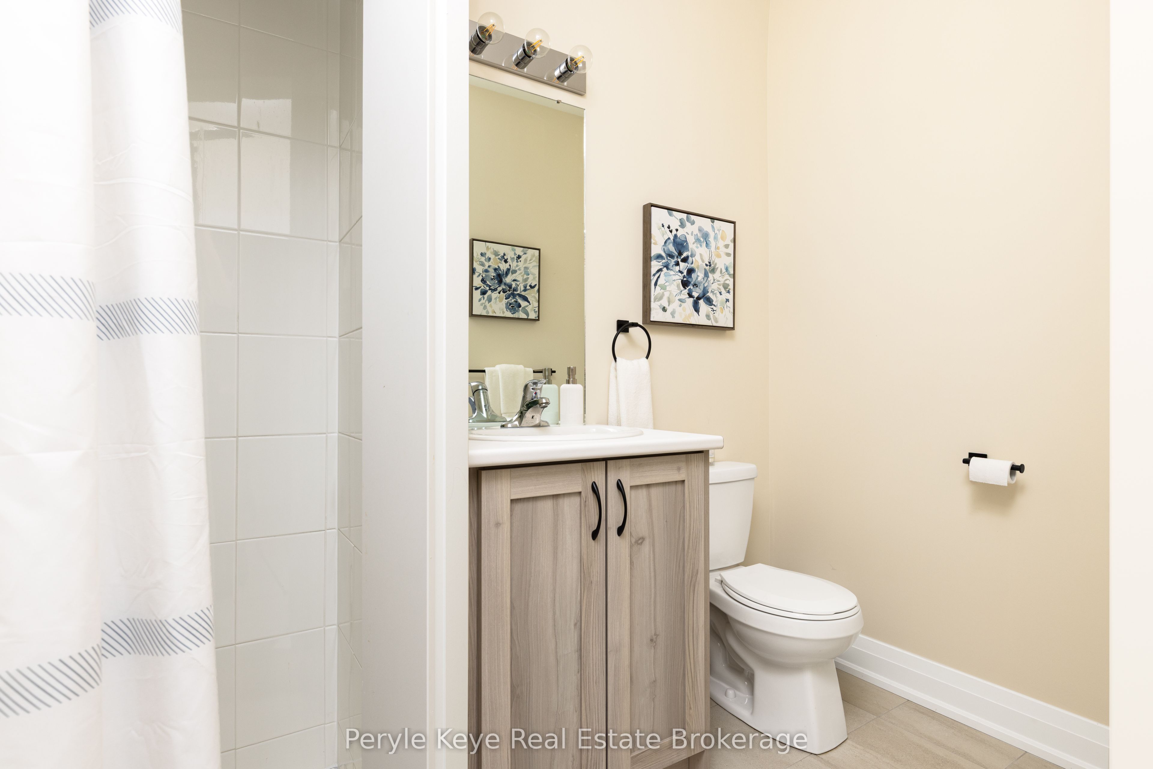 2 Leeds Court Property Photo 29