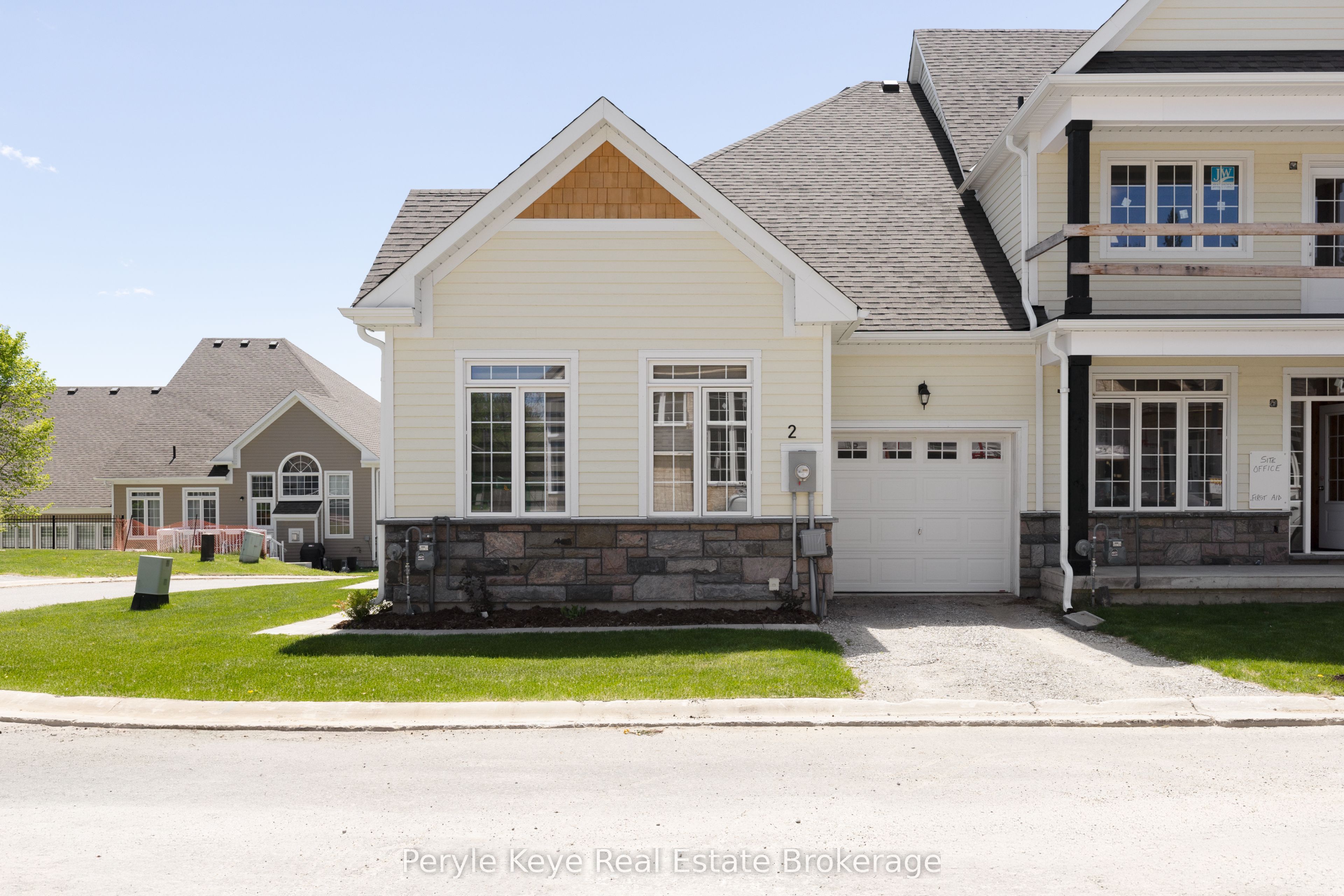 2 Leeds Court Property Photo 43