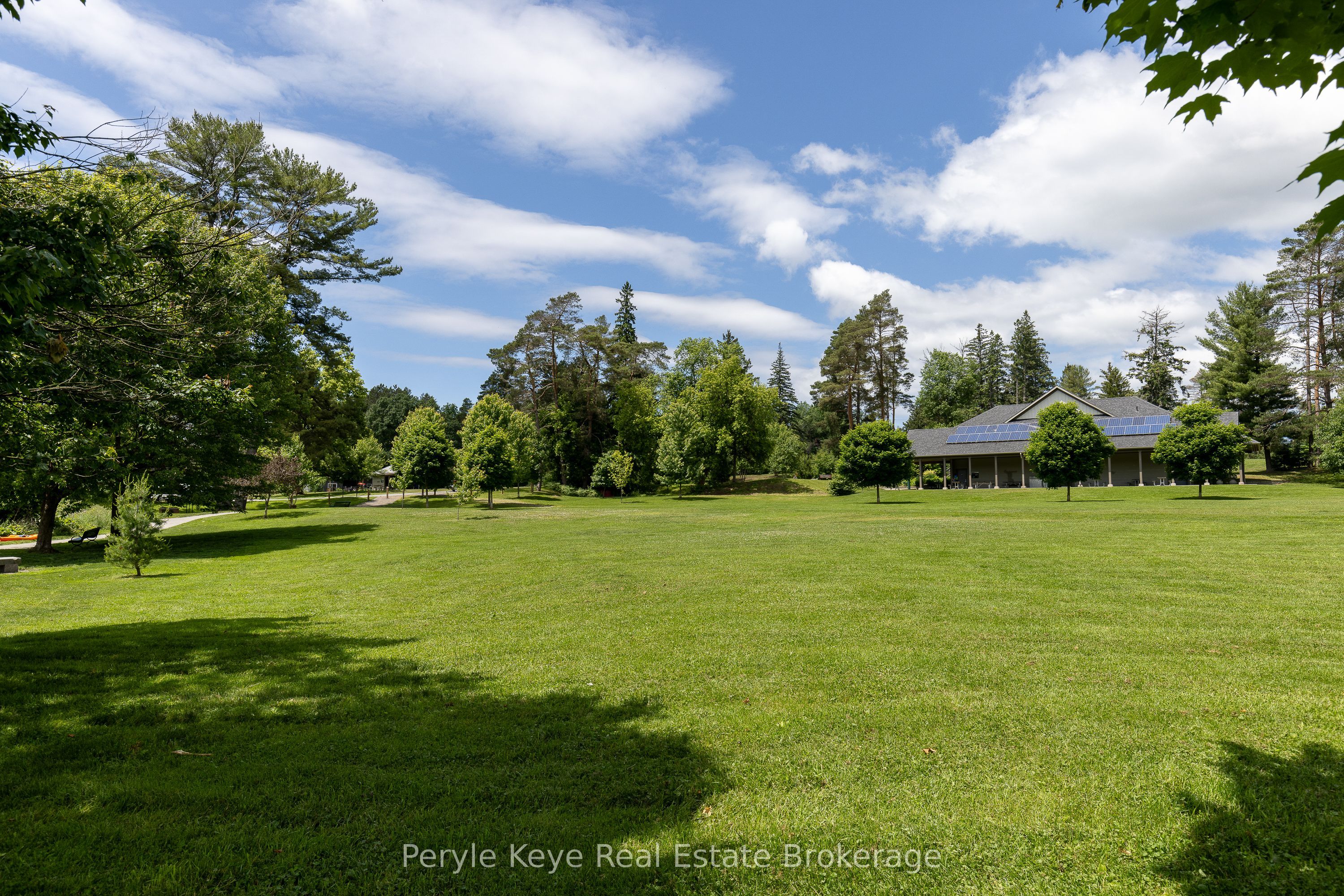 2 Leeds Court Property Photo 46