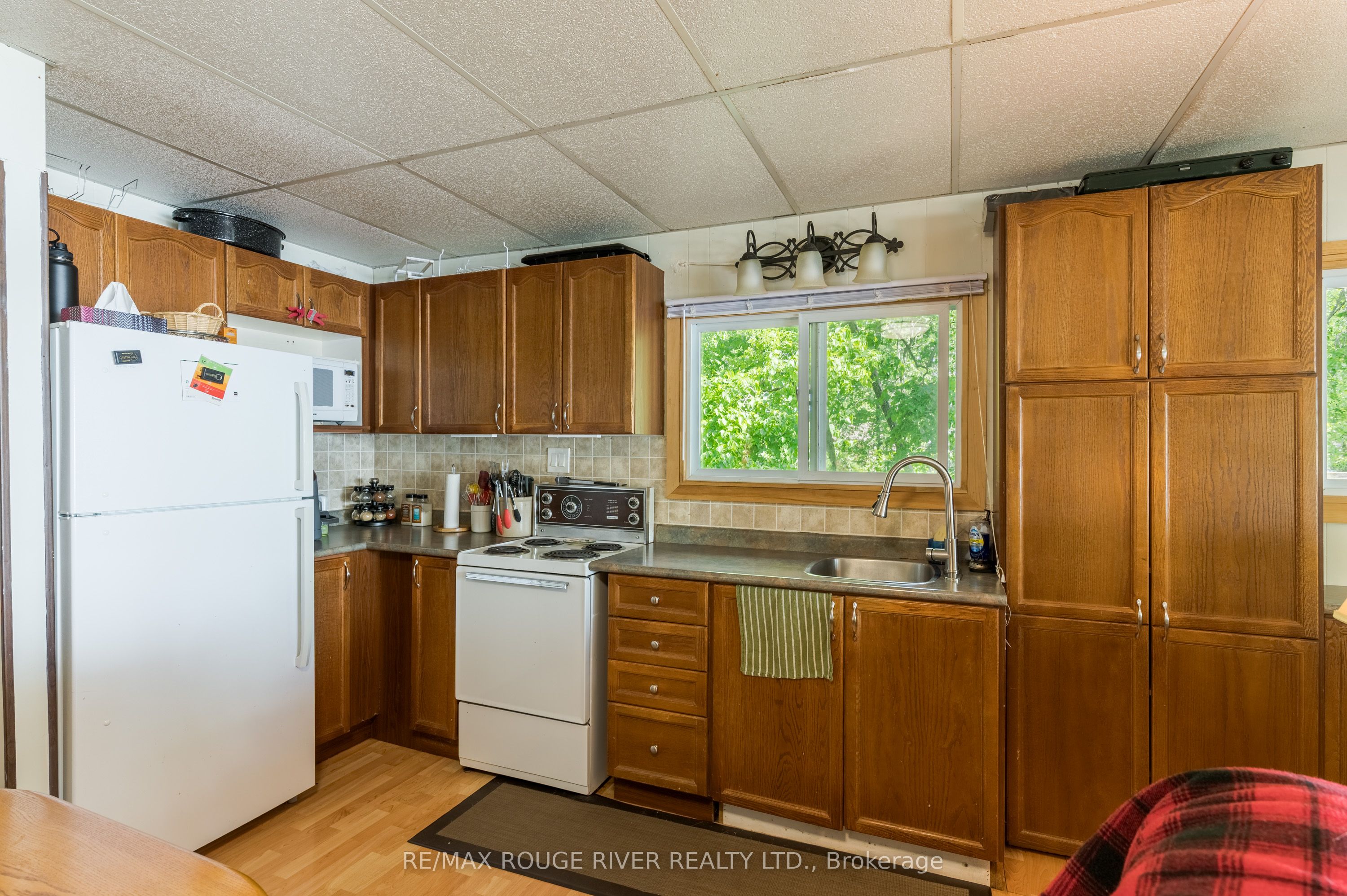 8 Huycke's Island Property Photo 12