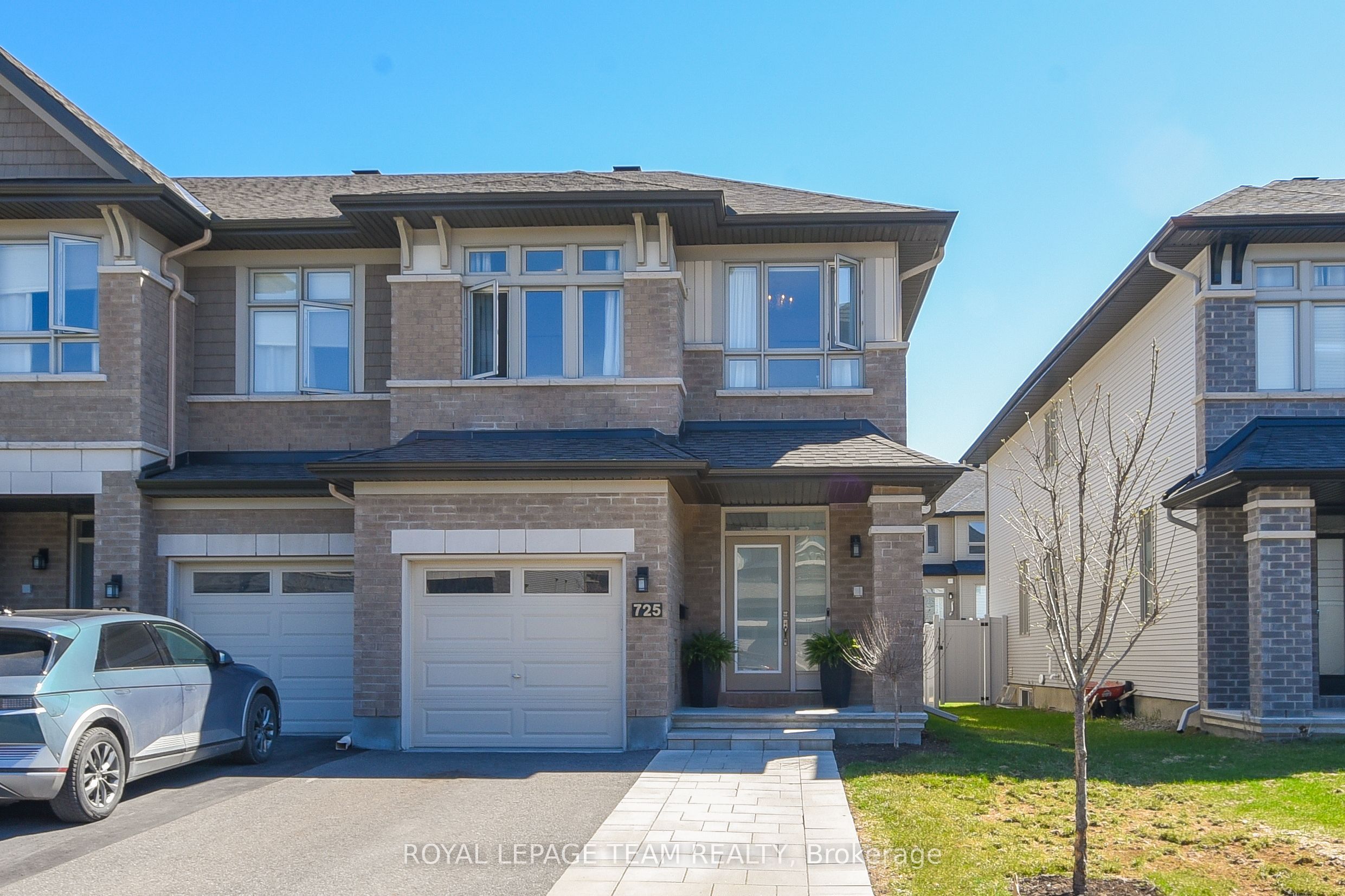725 Capricorn Circle Property Photo 1