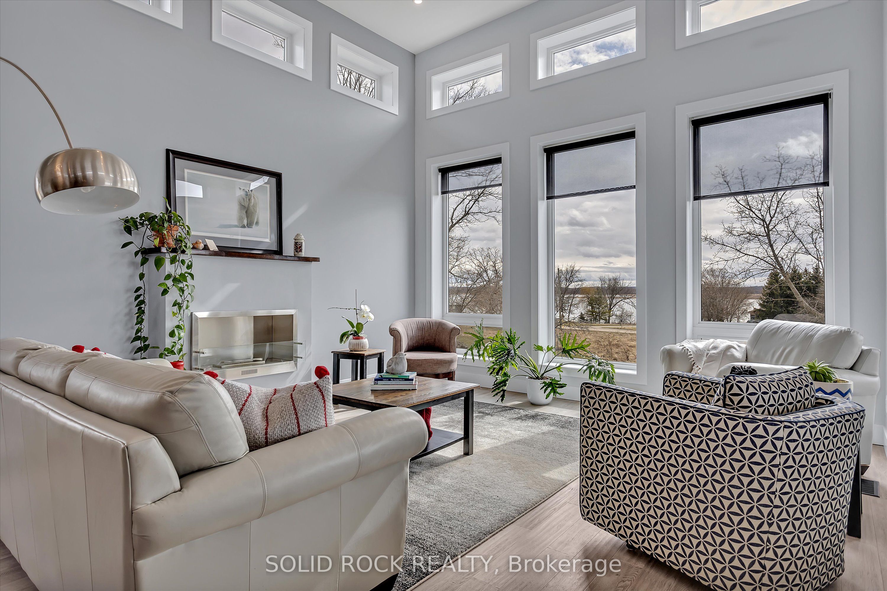 506 Catchmore Road Property Photo 11