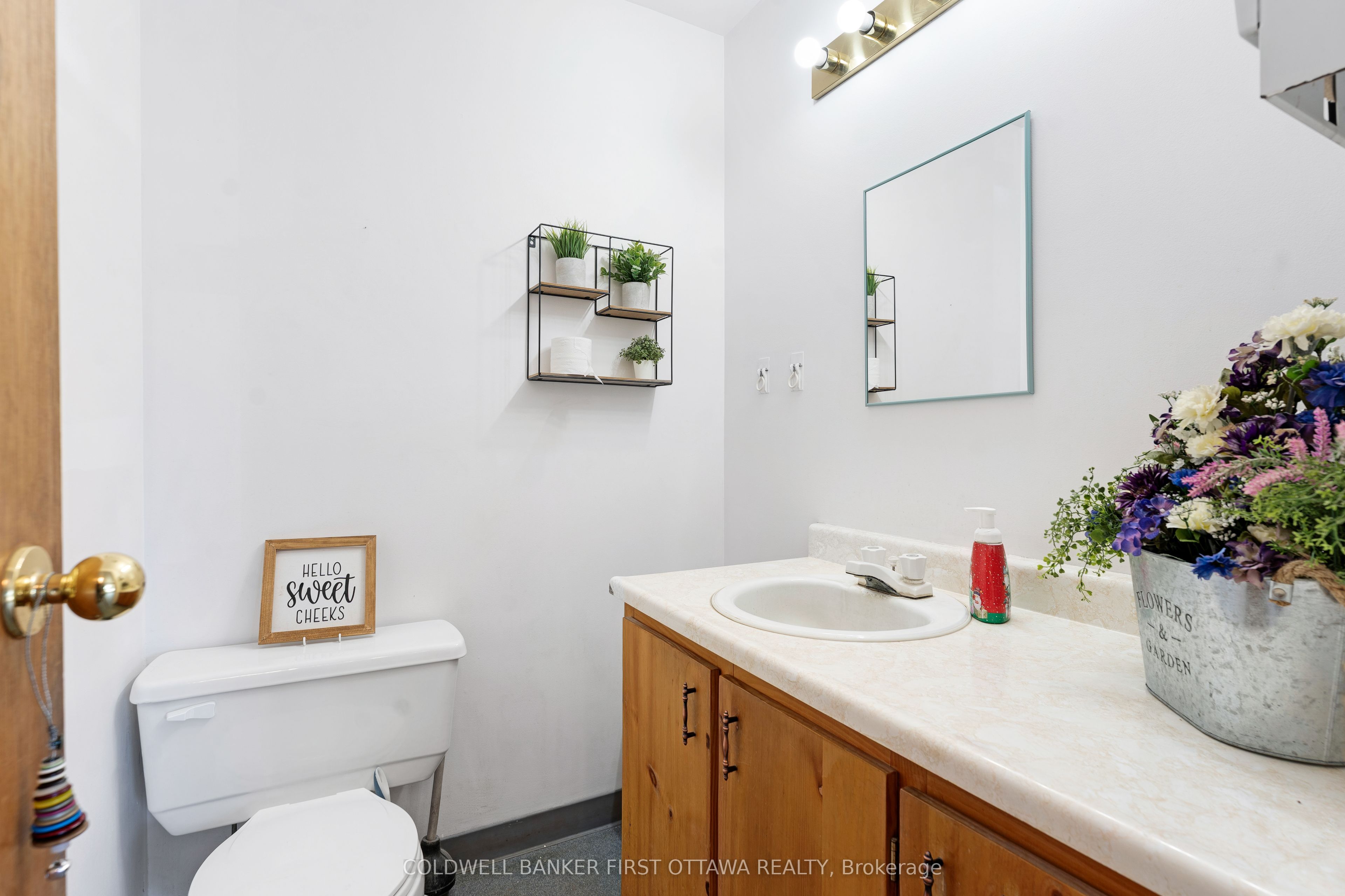 5639 Mcdonalds Corners Road Property Photo 19