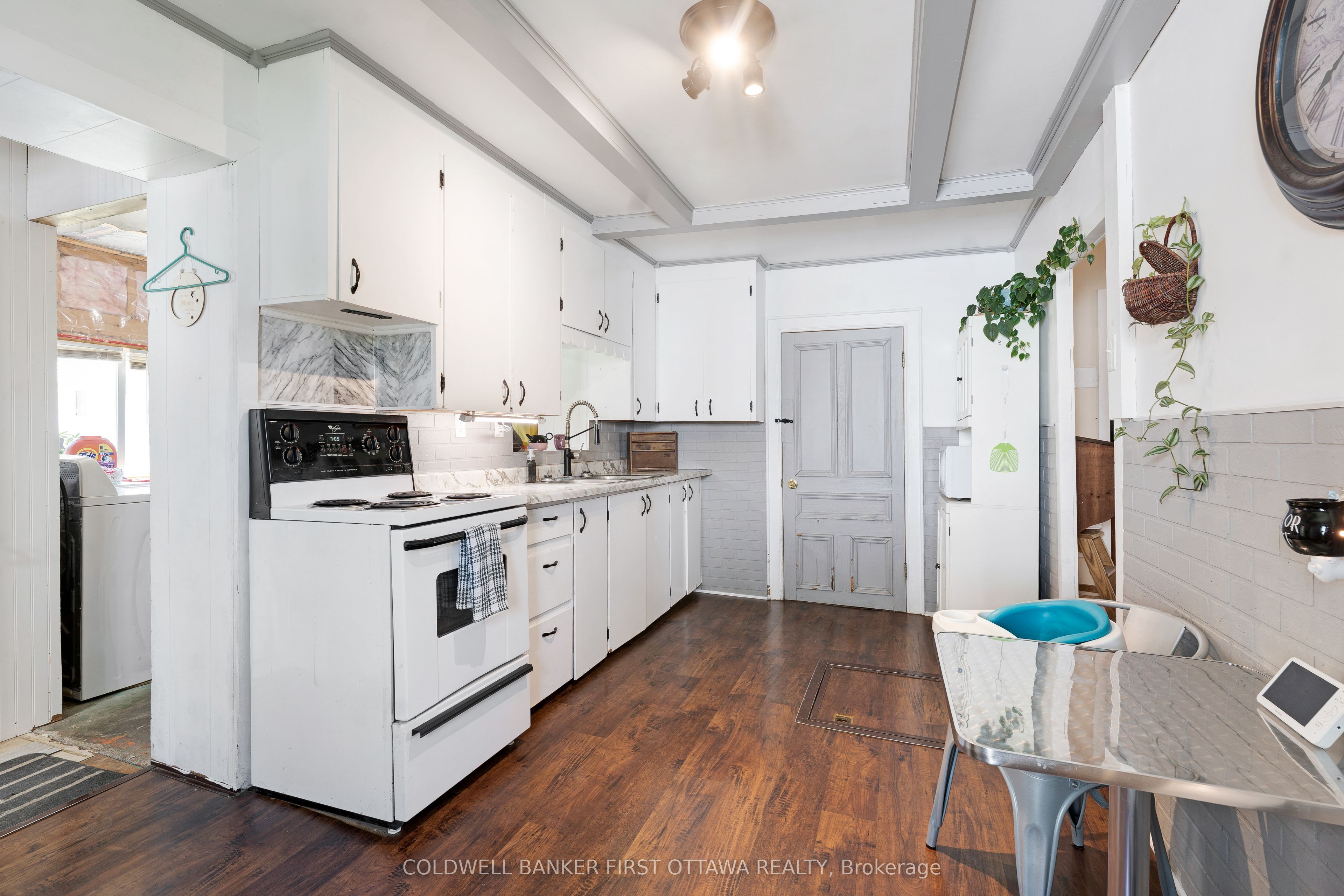 5639 Mcdonalds Corners Road Property Photo 25