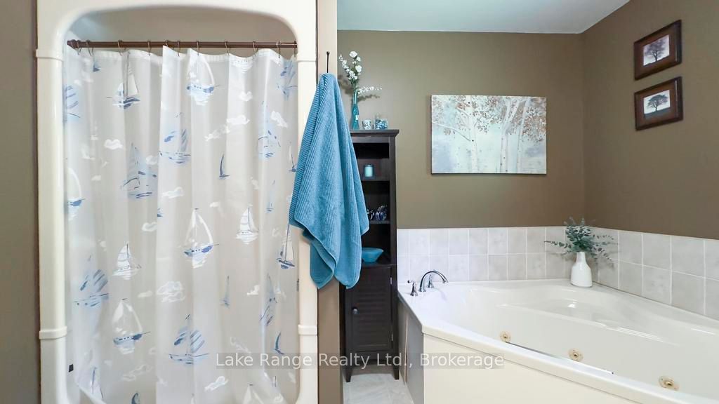 201 Shadywood Crescent Property Photo 15