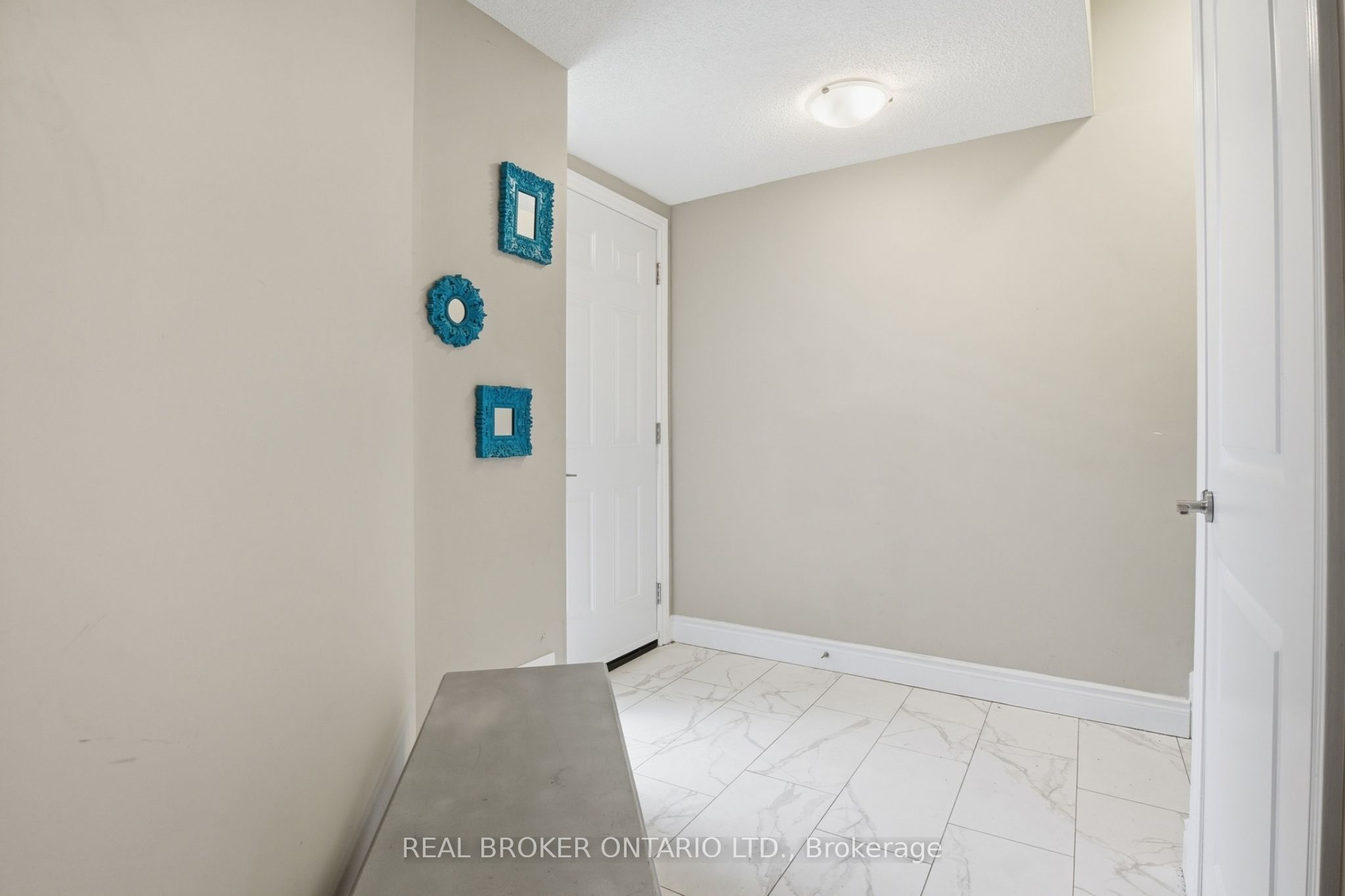 60 Elmsdale Drive 46 Property Photo 8