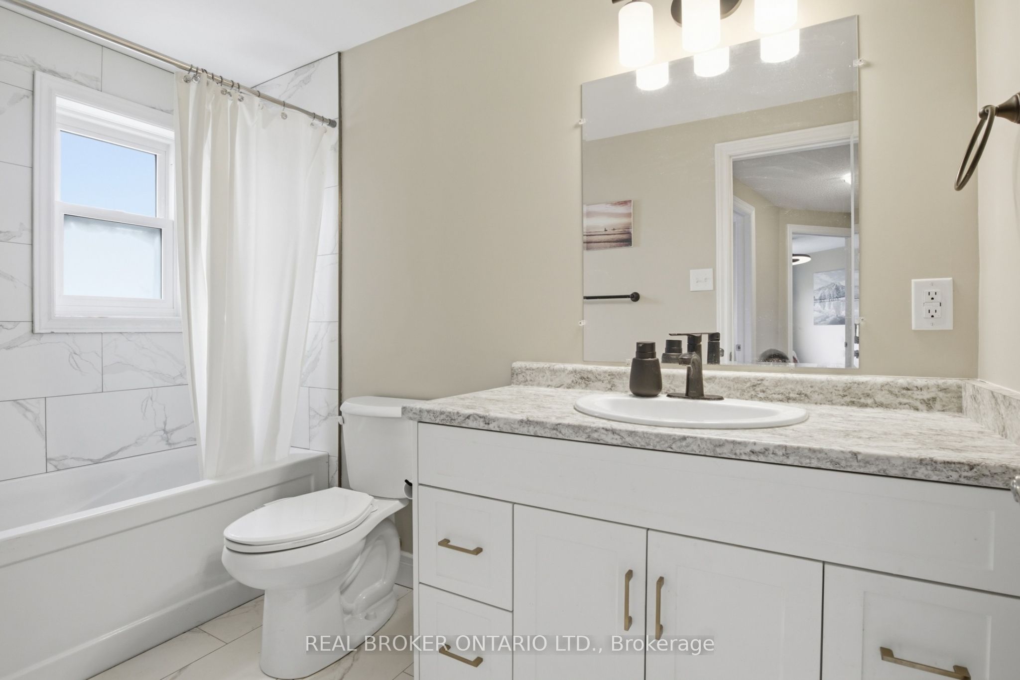 60 Elmsdale Drive 46 Property Photo 25