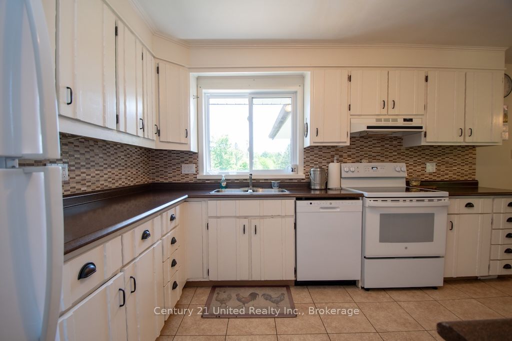 2003 Hybla Road Property Photo 13