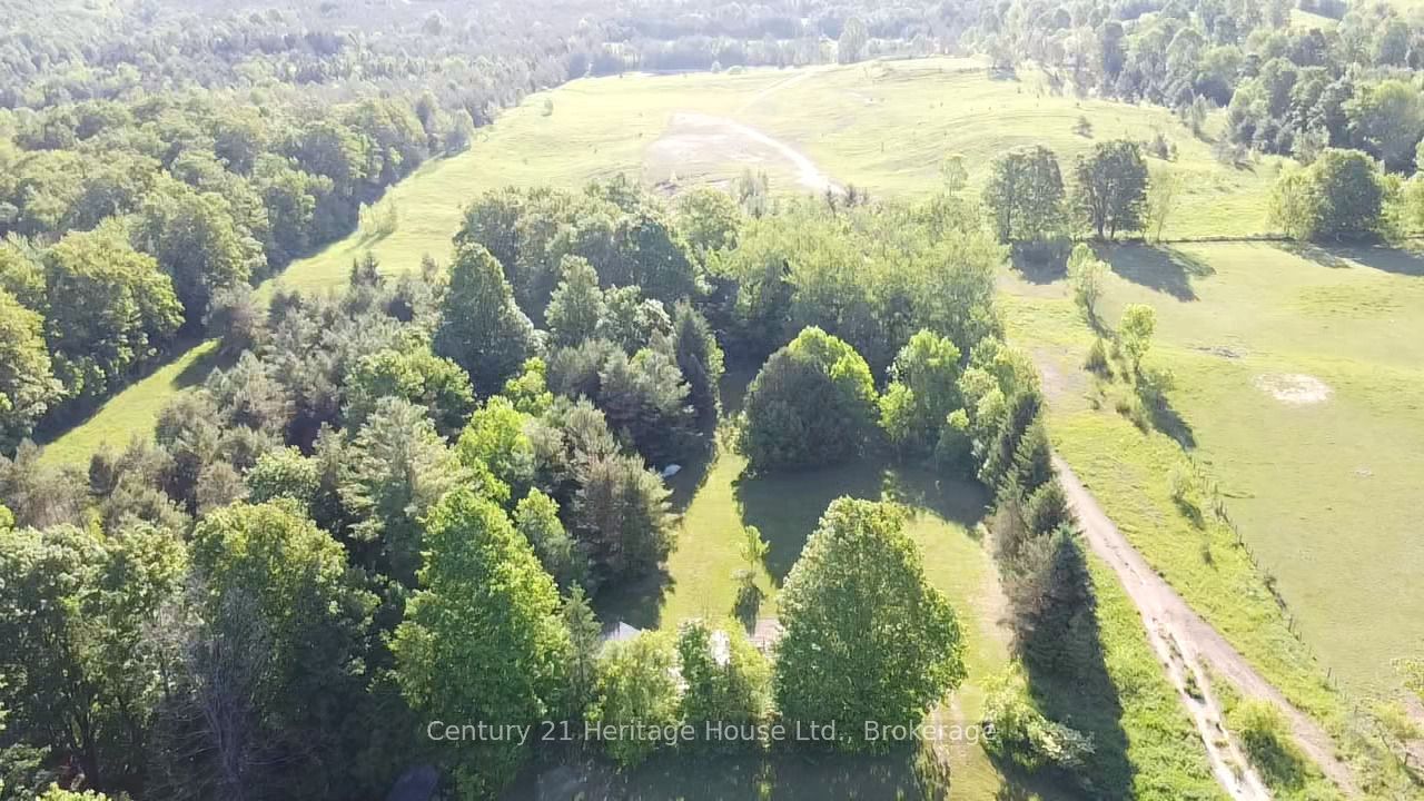 395551 2 Concession Property Photo 12
