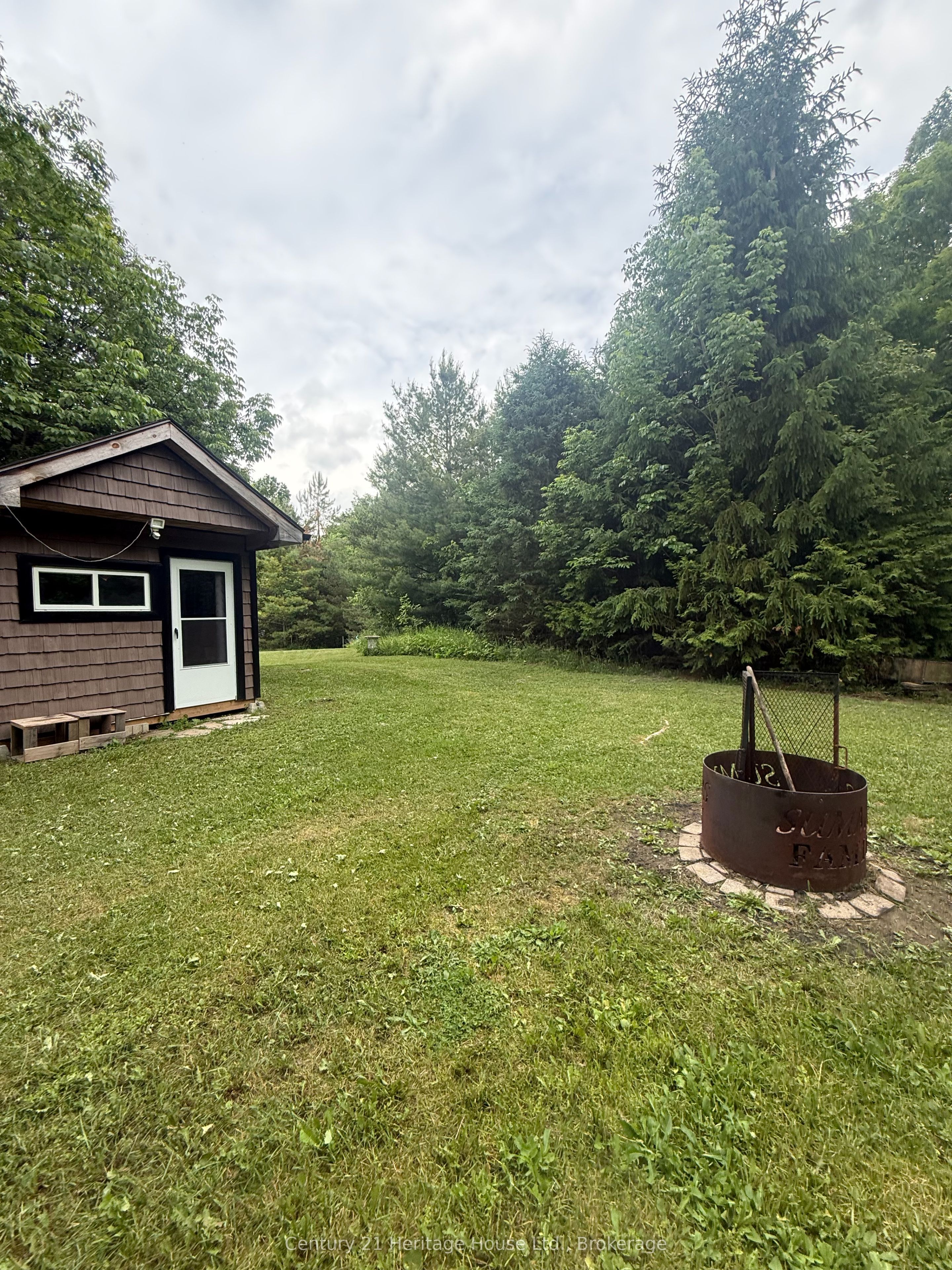 395551 2 Concession Property Photo 13