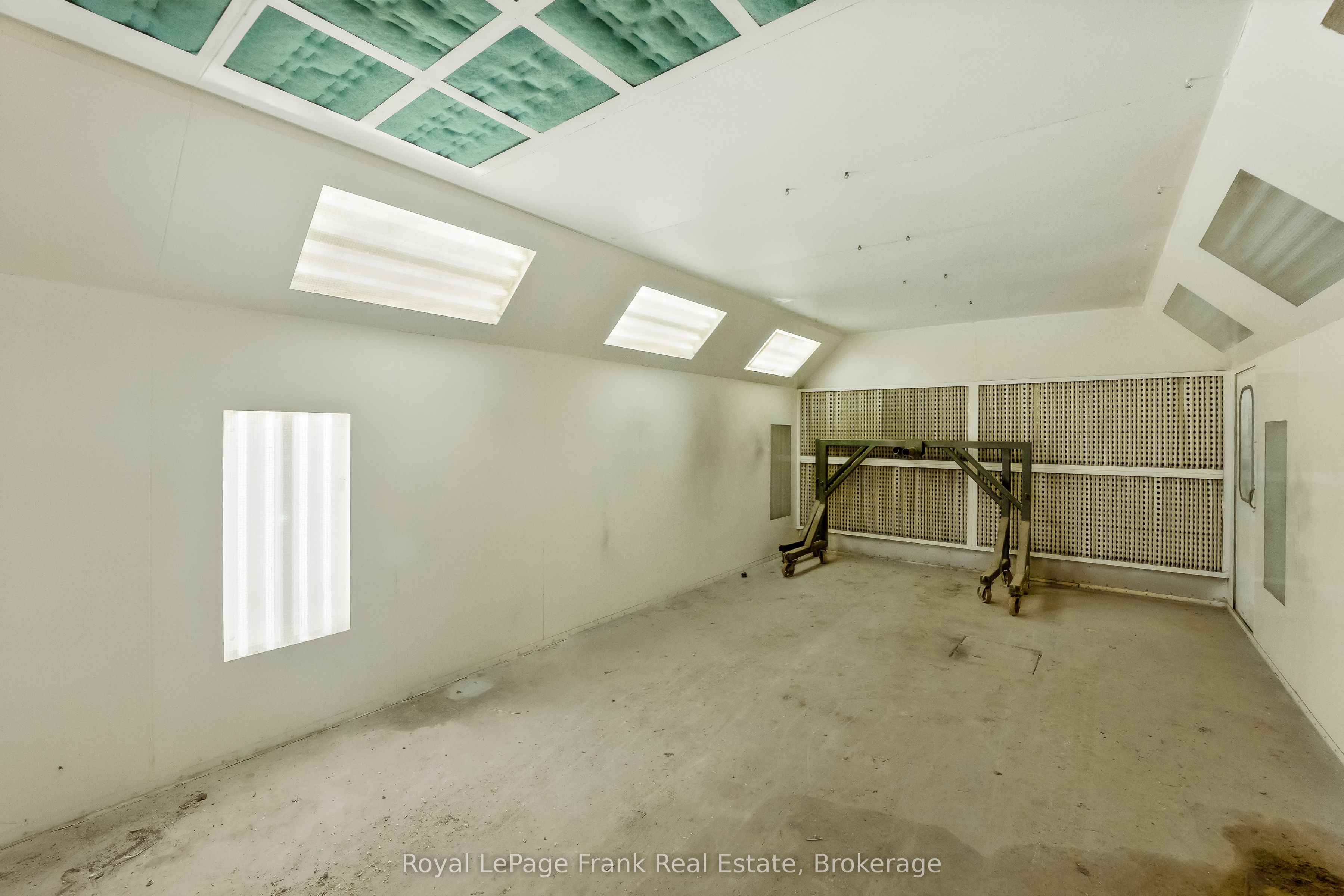 274 Highway 35 Property Photo 22