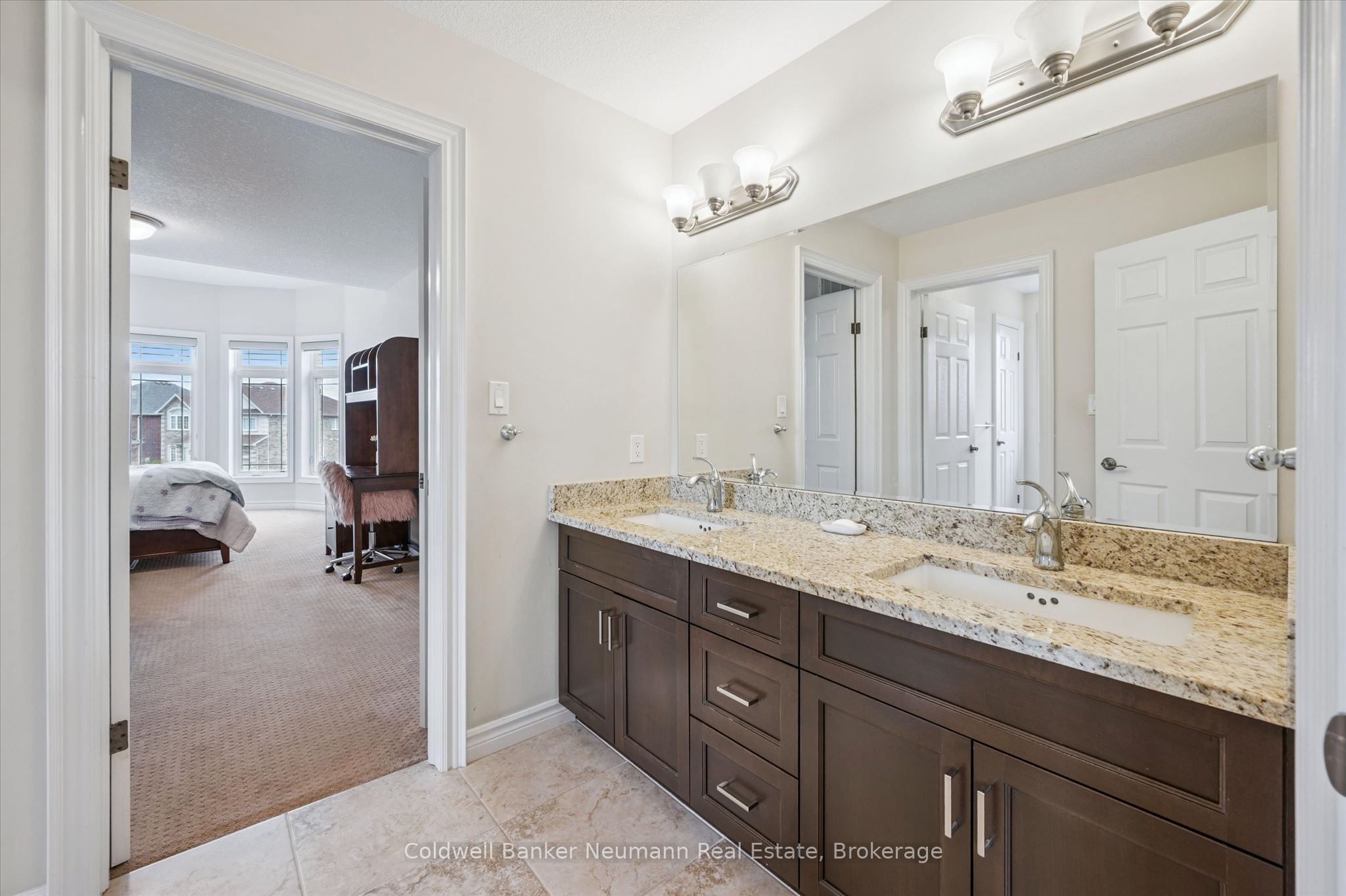 51 Cox Court Property Photo 17