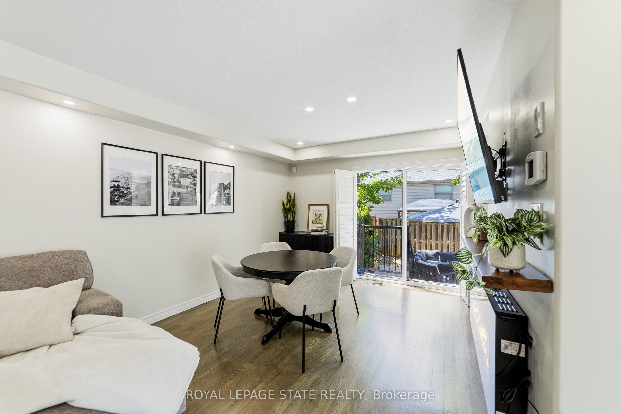 242 Upper Mount Albion Road 13 Property Photo 10