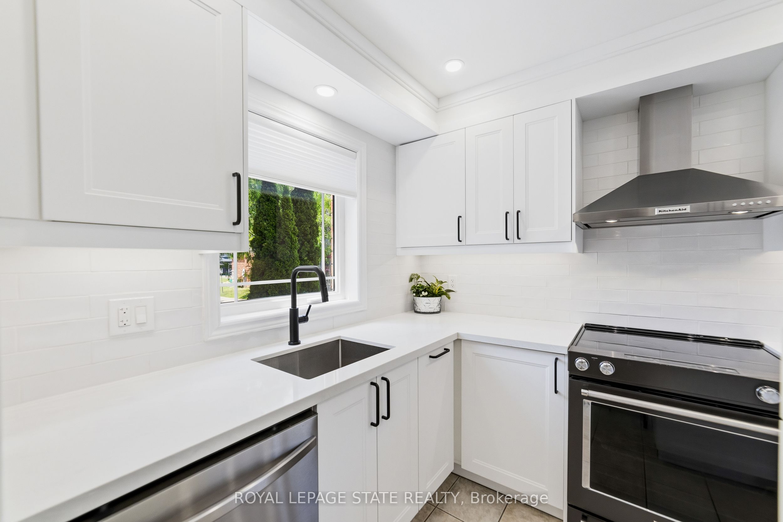 242 Upper Mount Albion Road 13 Property Photo 17