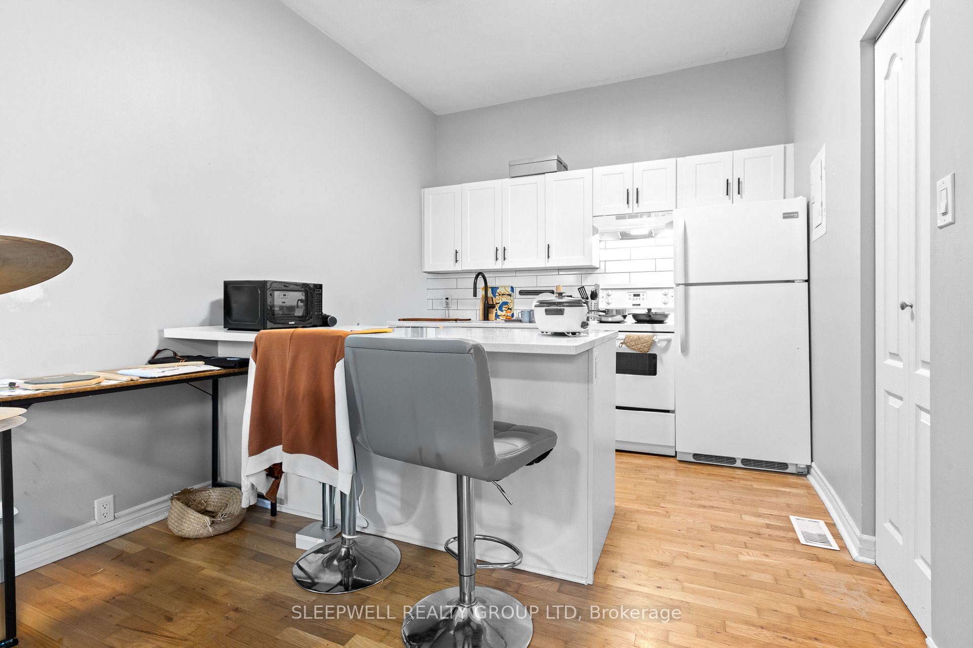 389 Daly Avenue Property Photo 25