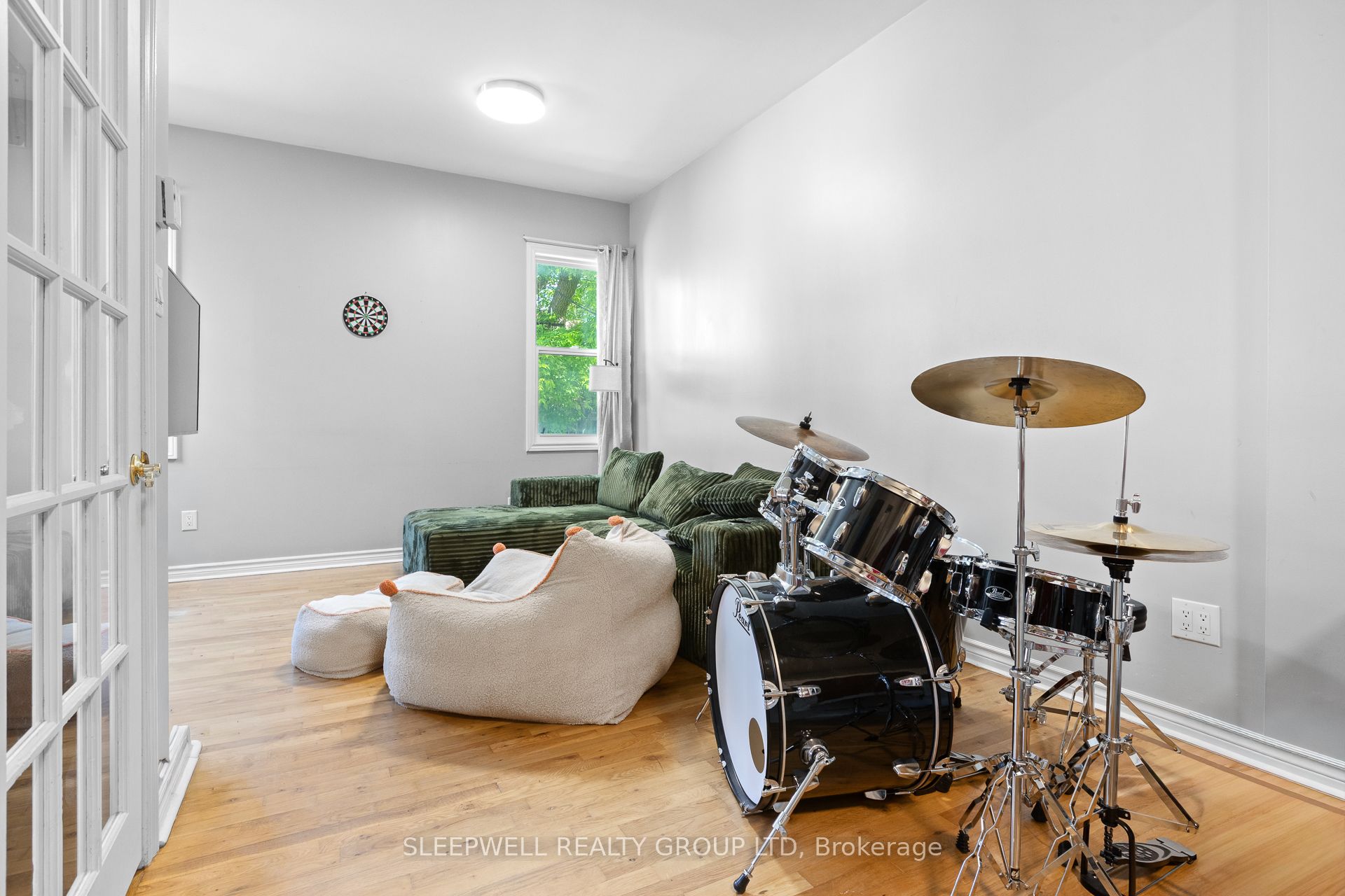 389 Daly Avenue Property Photo 27