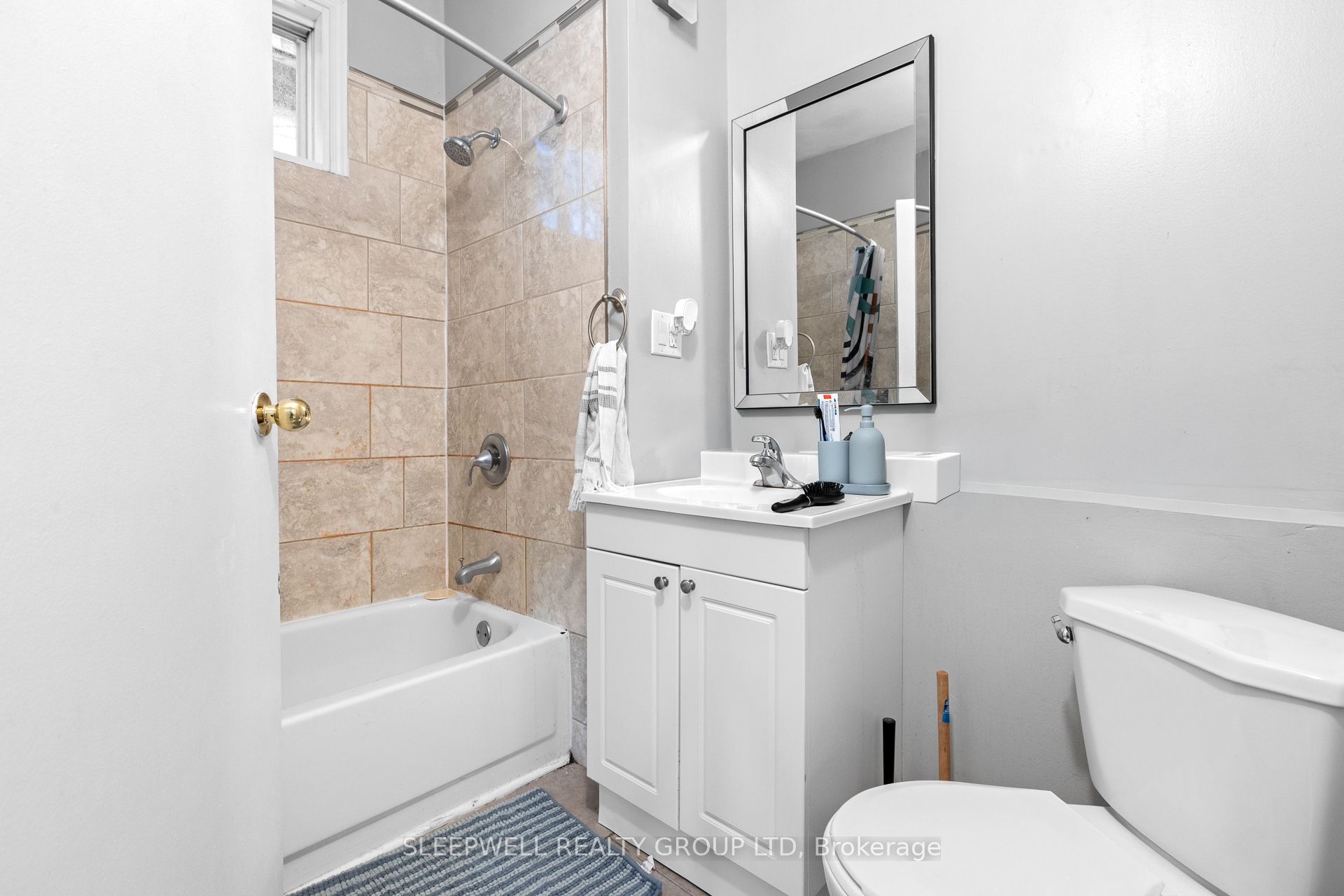 389 Daly Avenue Property Photo 31