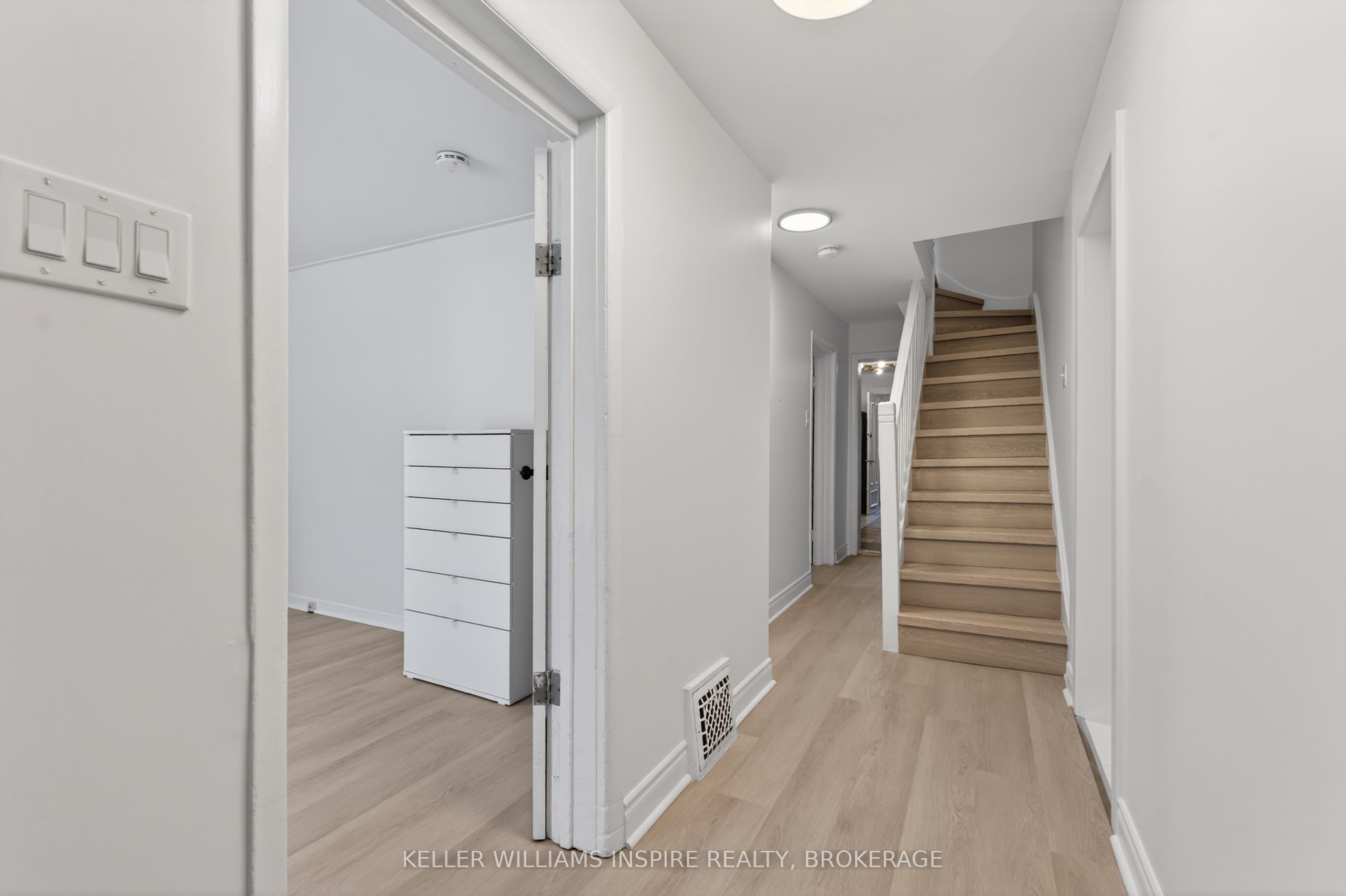 512 Johnson Street Property Photo 7
