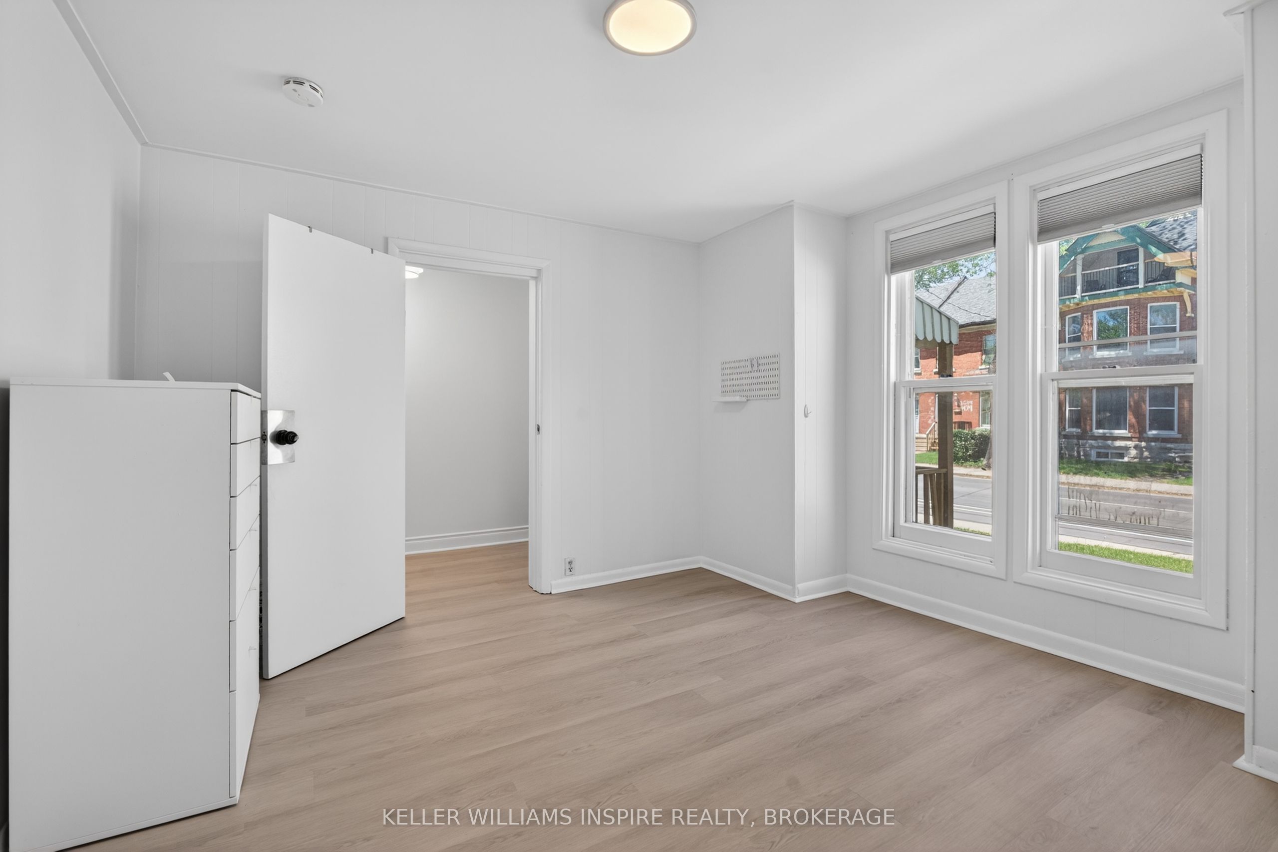 512 Johnson Street Property Photo 9