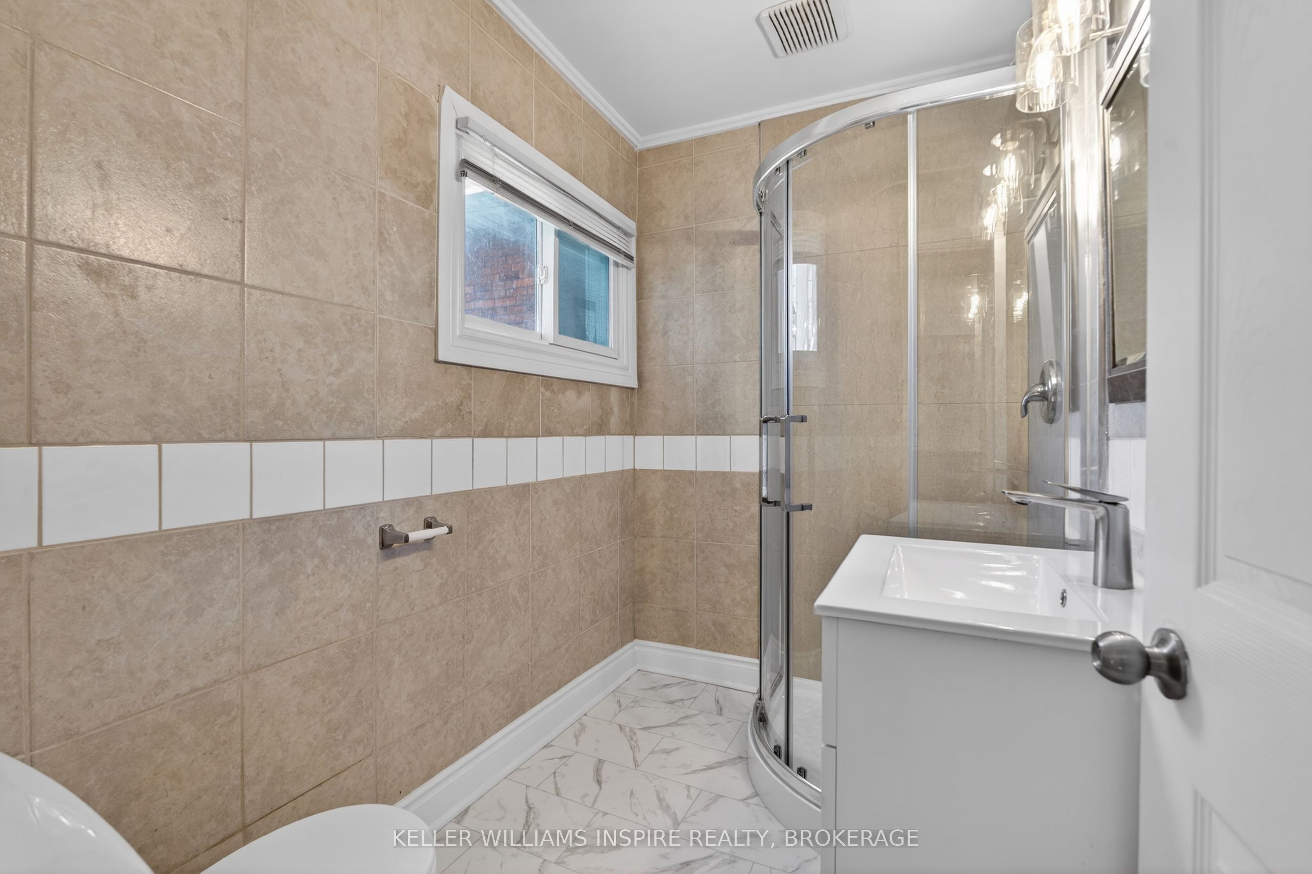 512 Johnson Street Property Photo 13