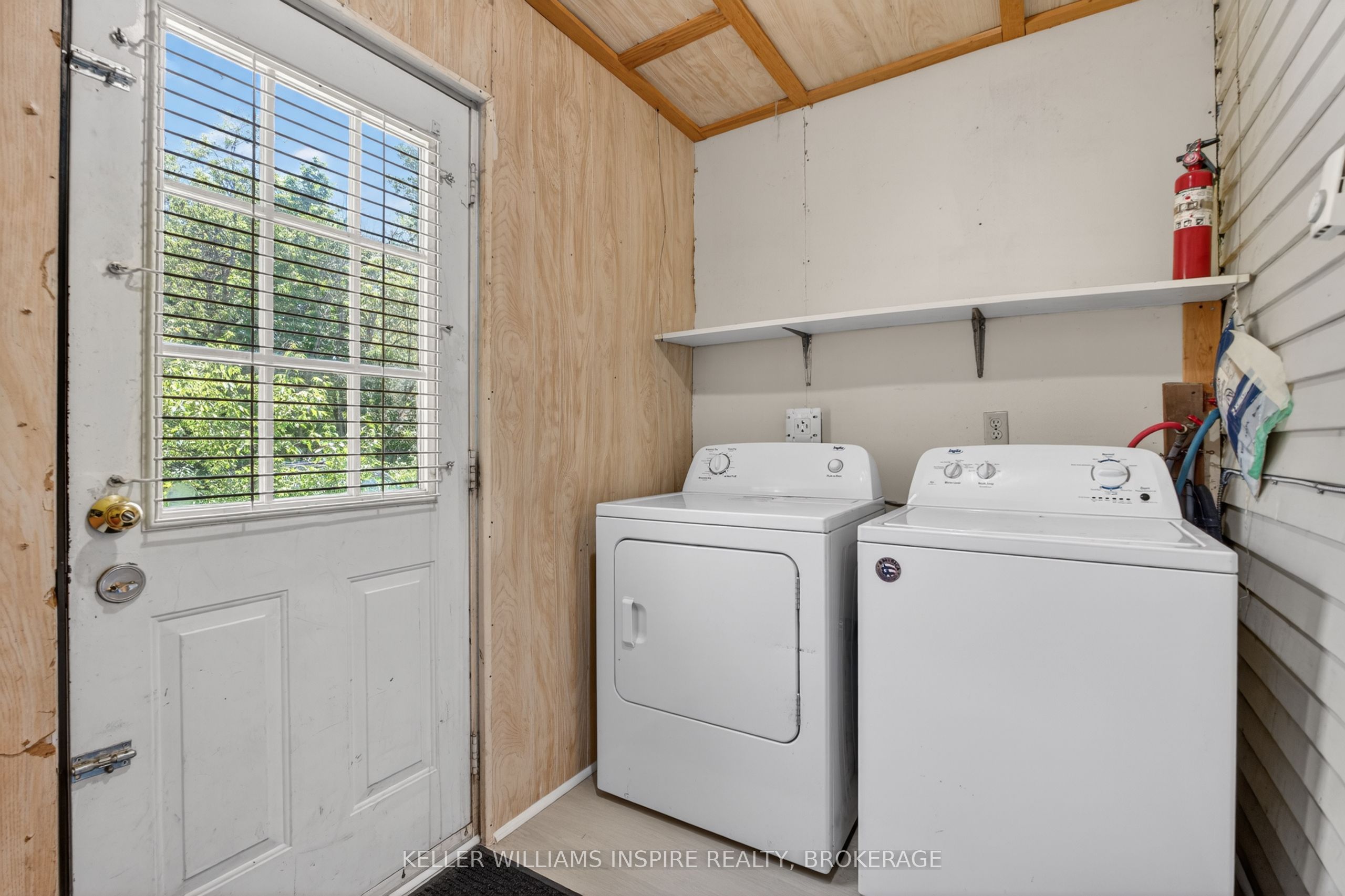 512 Johnson Street Property Photo 14