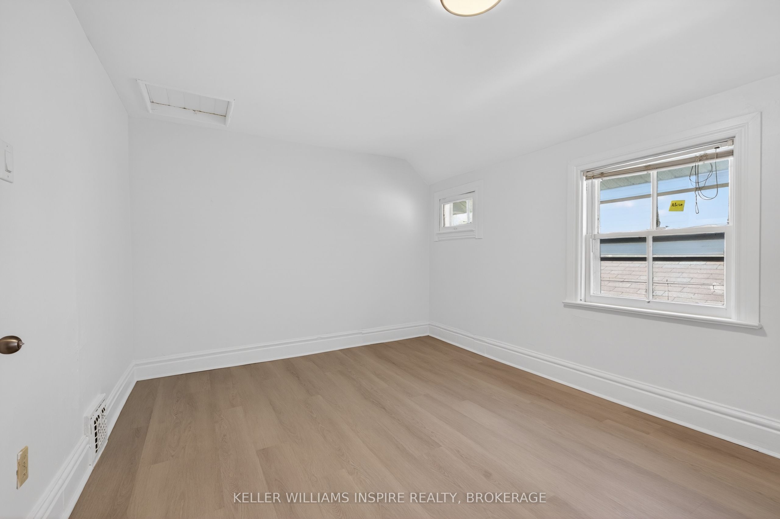 512 Johnson Street Property Photo 22