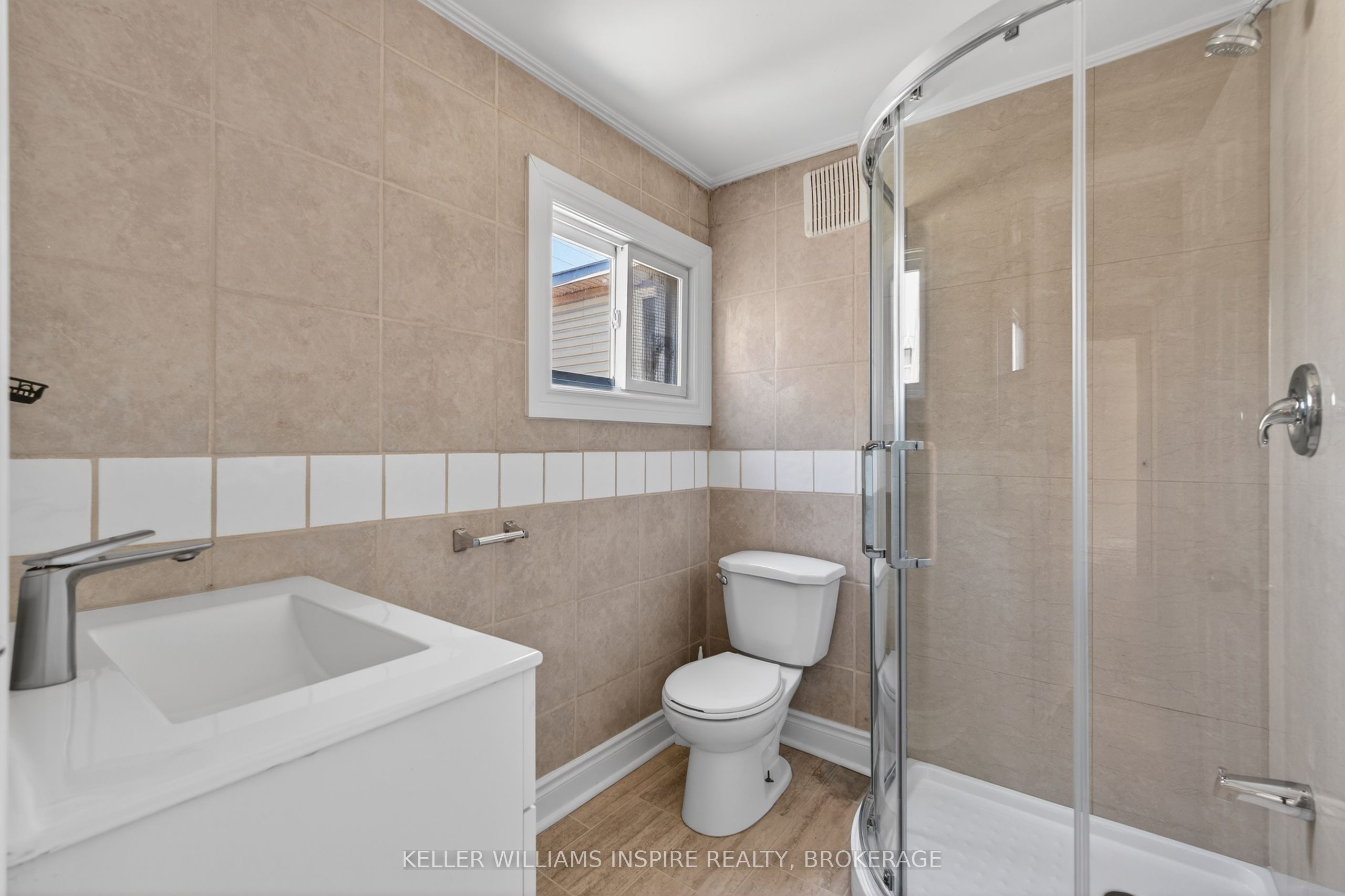 512 Johnson Street Property Photo 25