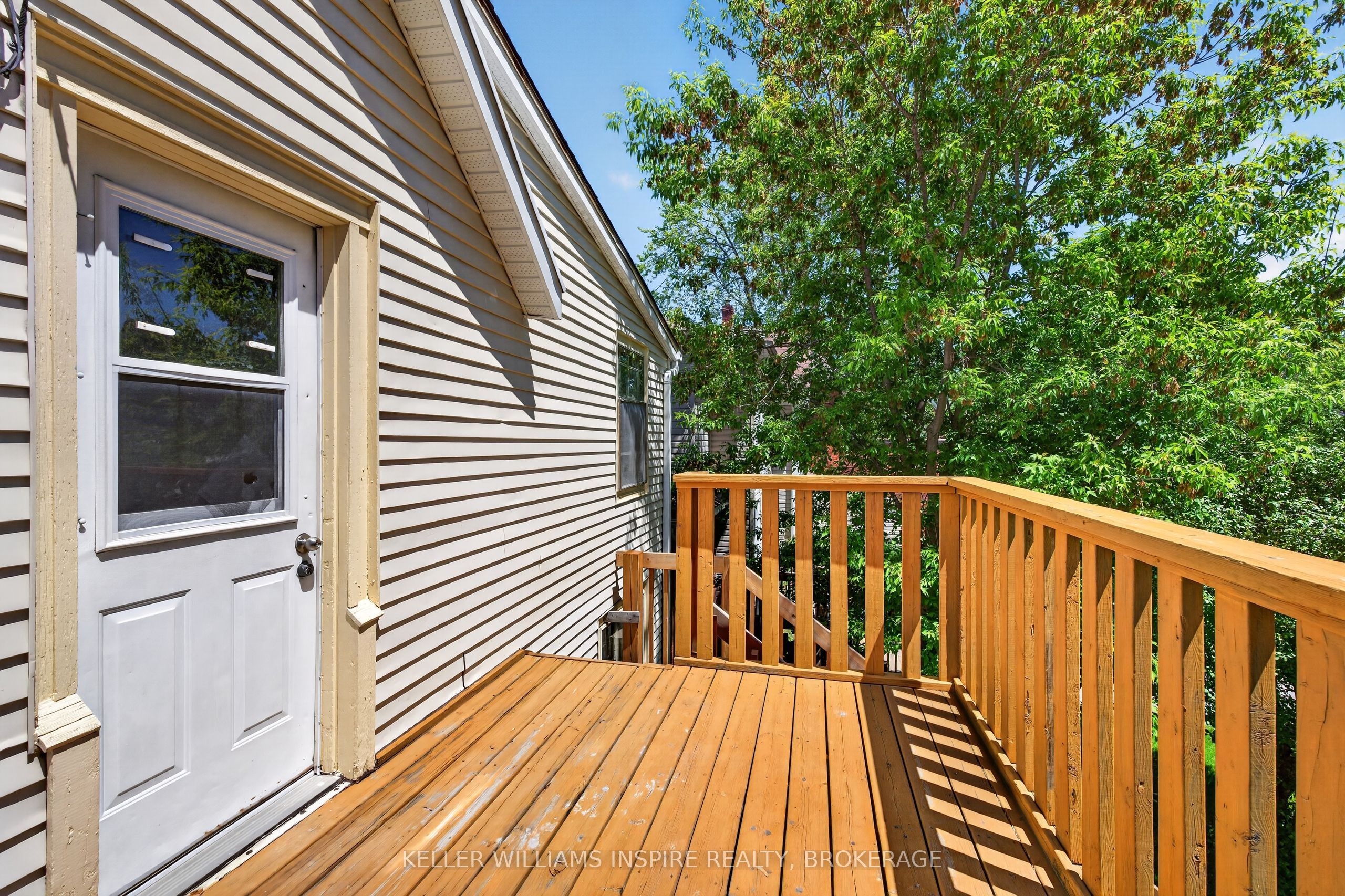 512 Johnson Street Property Photo 27